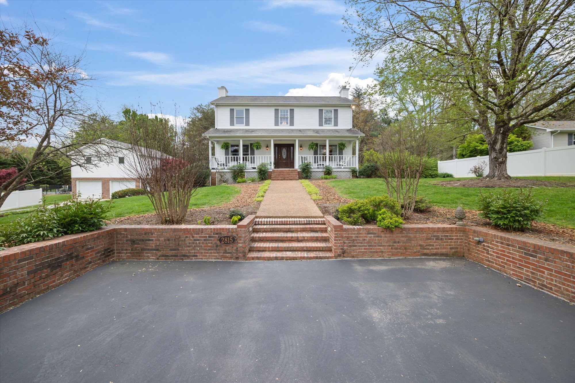 2815 Deerhaven Dr Property Photo 4