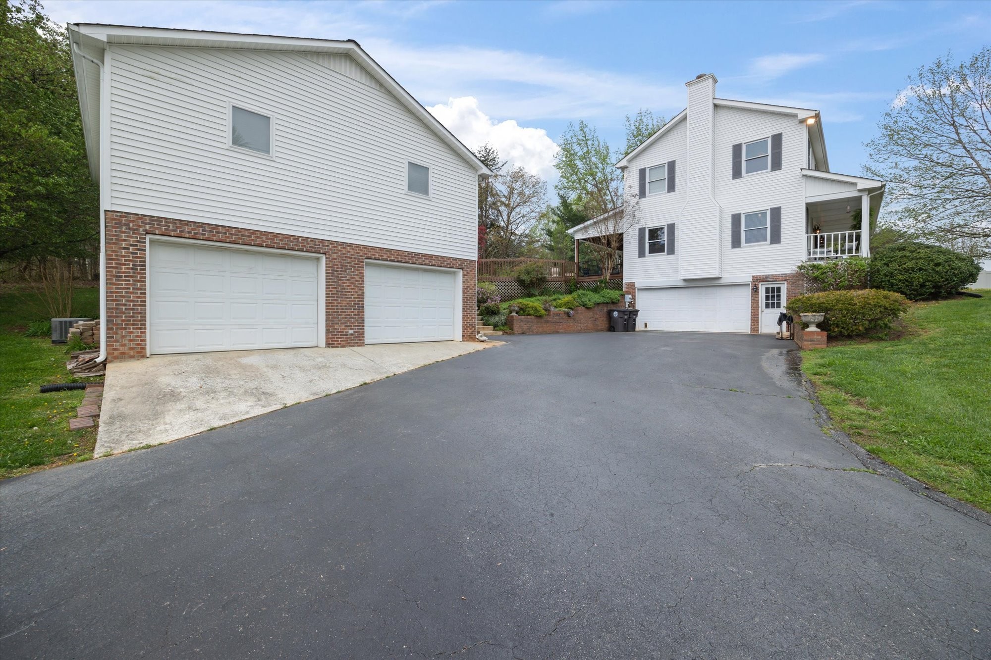 2815 Deerhaven Dr Property Photo 8