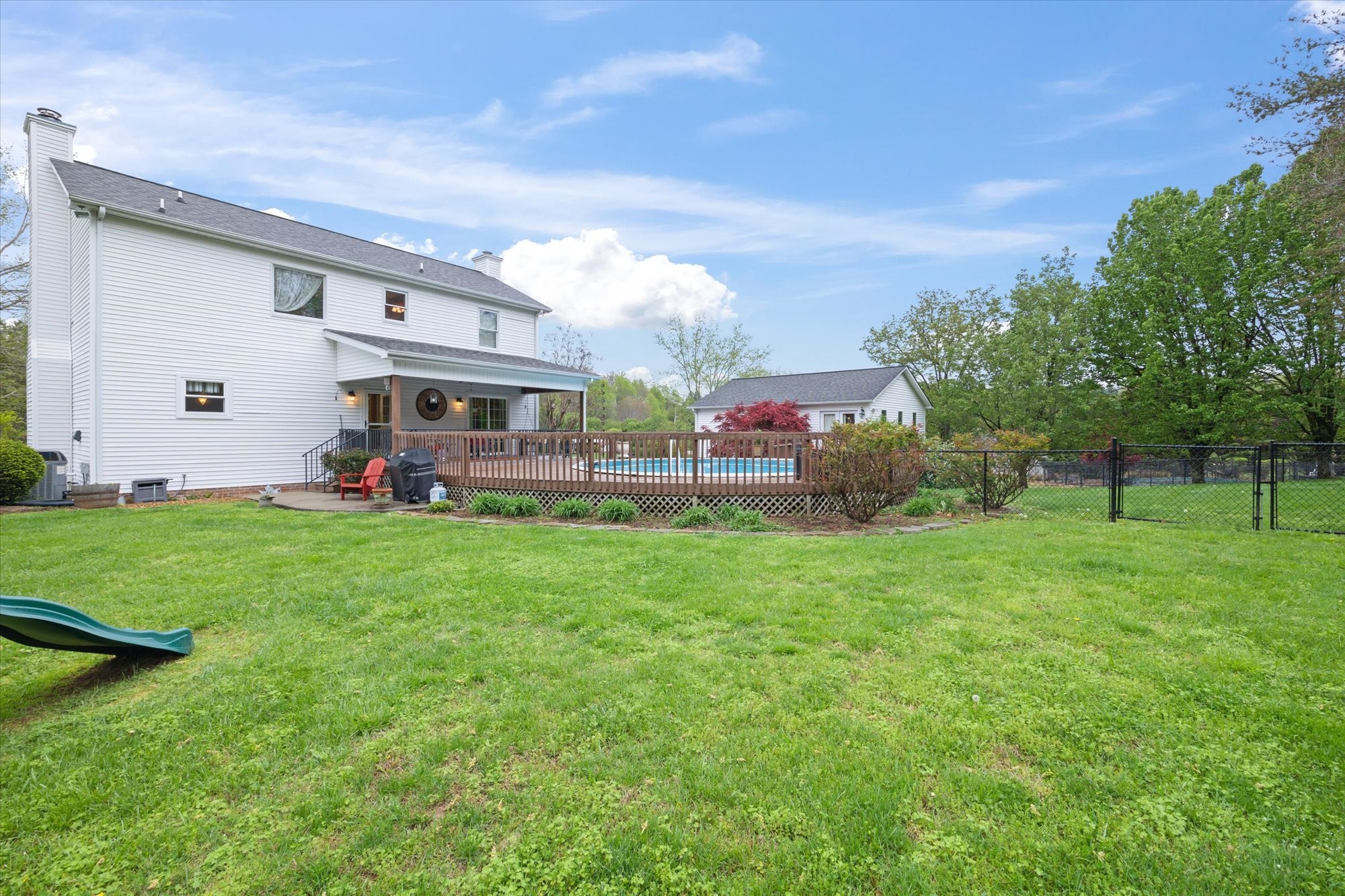 2815 Deerhaven Dr Property Photo 11