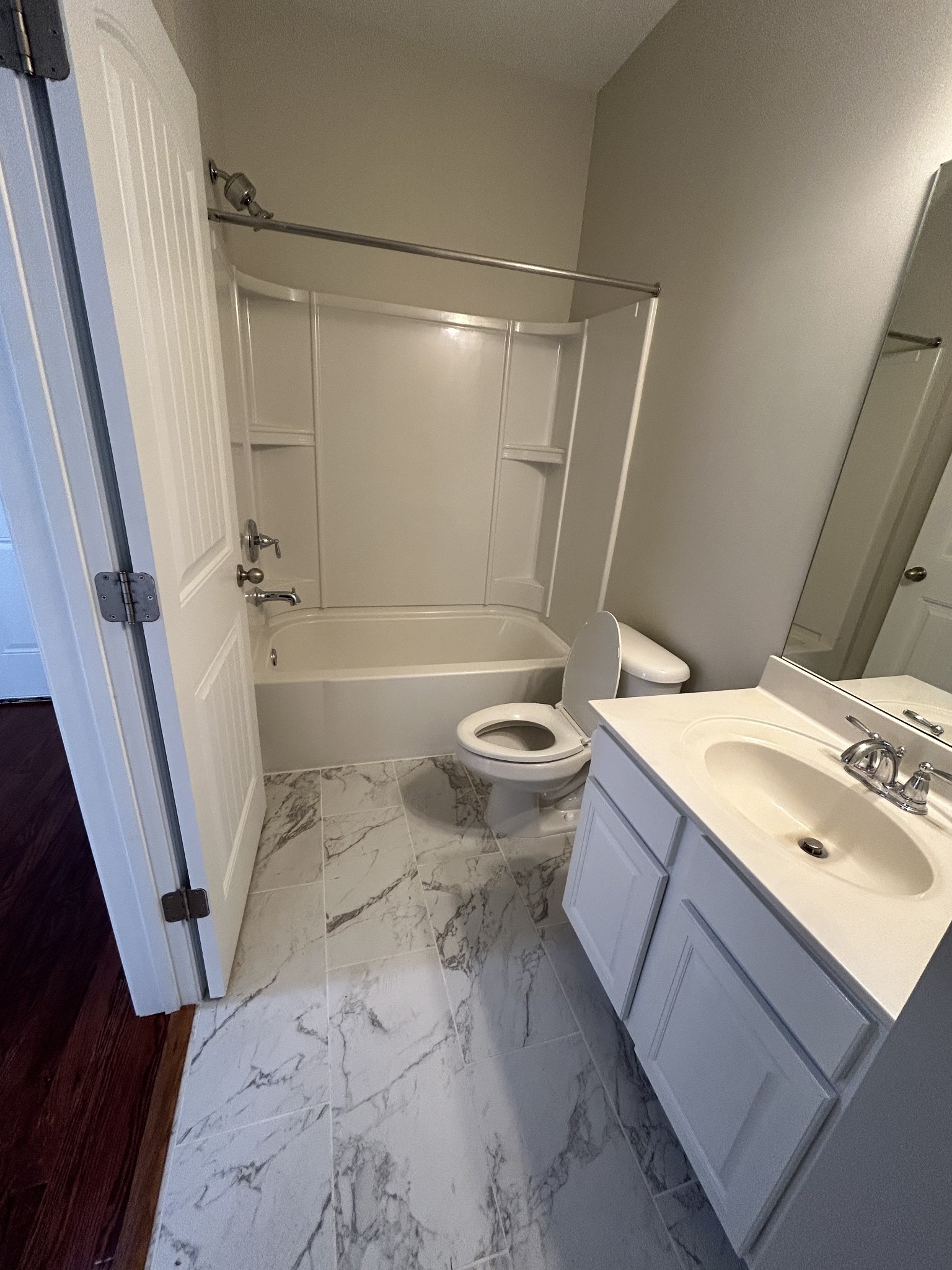 1856 Looking Glass Ln Property Photo 13