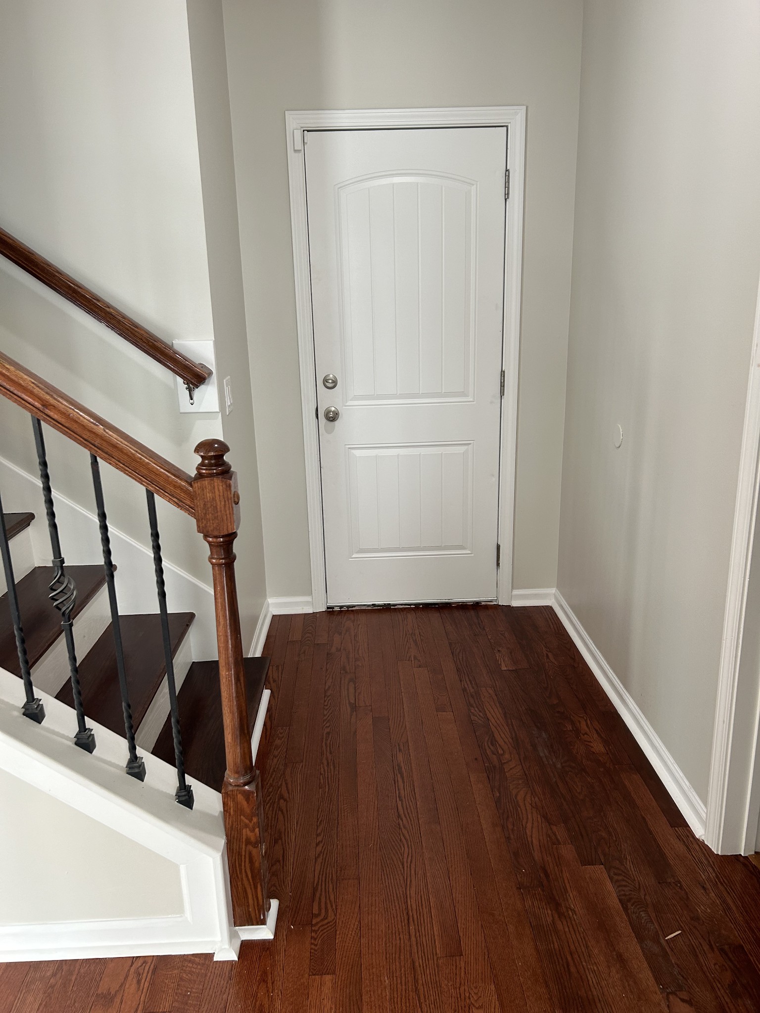 1856 Looking Glass Ln Property Photo 14