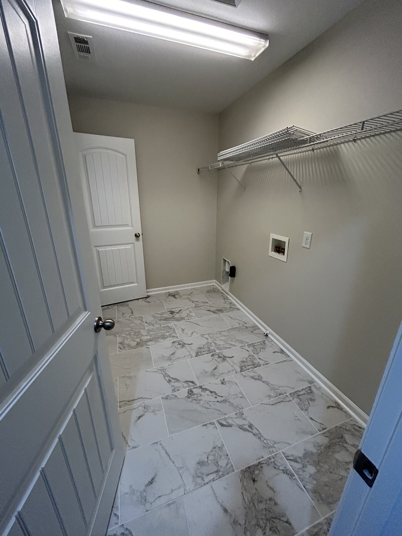 1856 Looking Glass Ln Property Photo 18