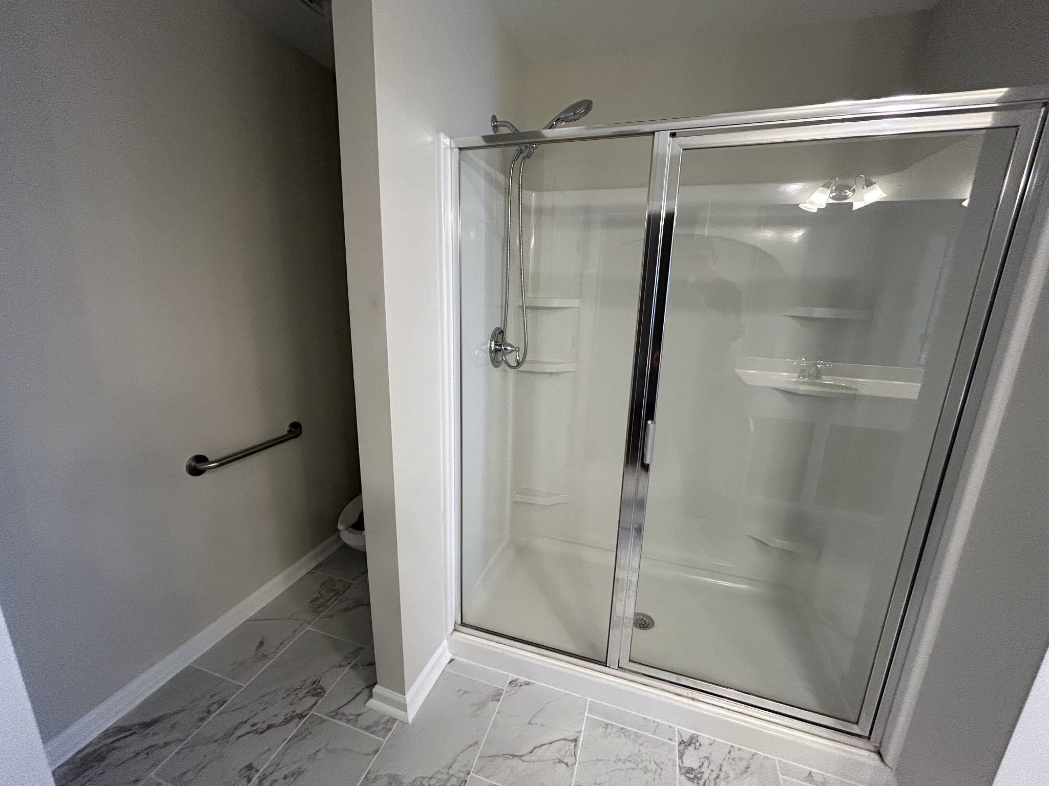 1856 Looking Glass Ln Property Photo 27