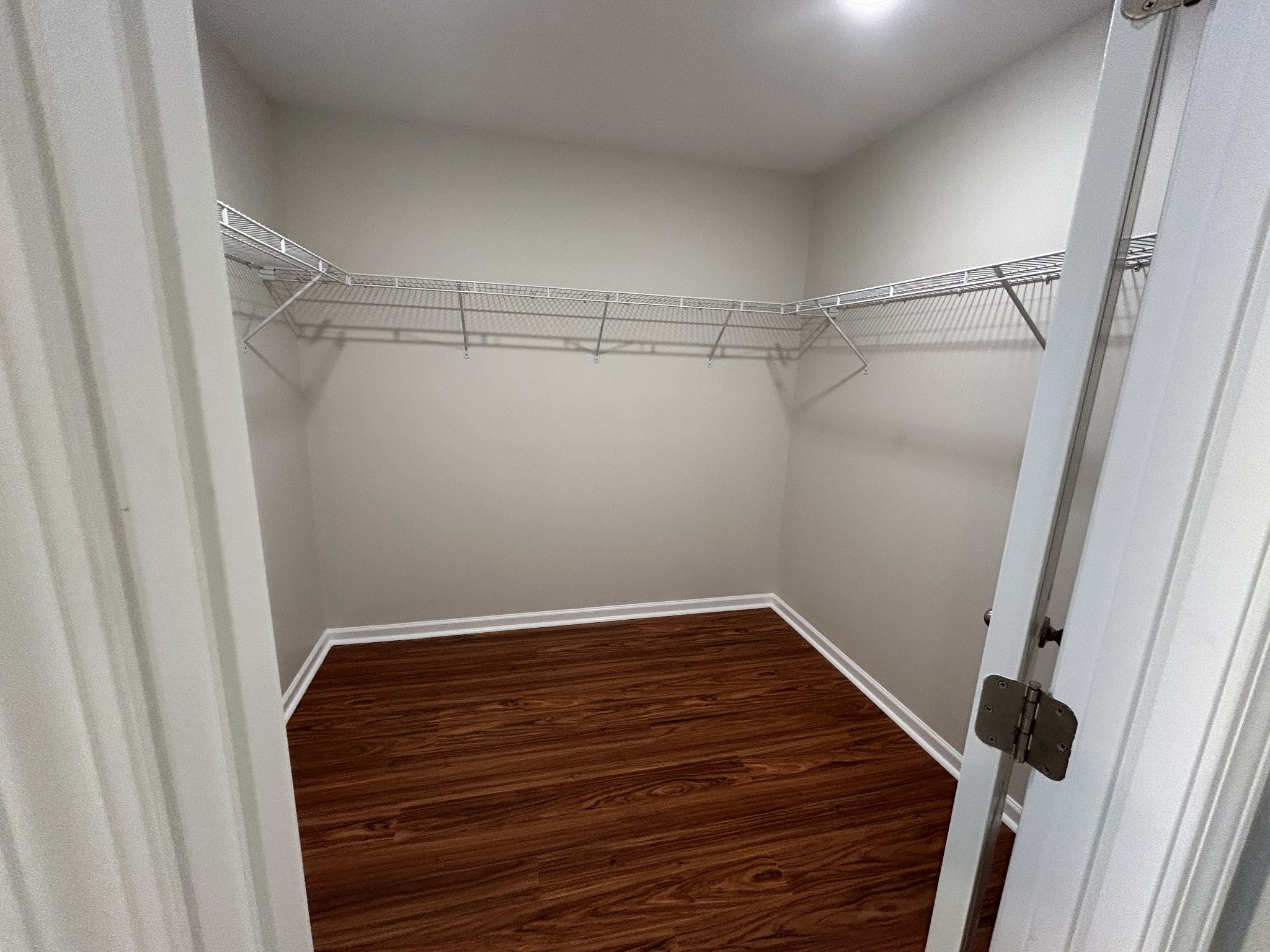1856 Looking Glass Ln Property Photo 28