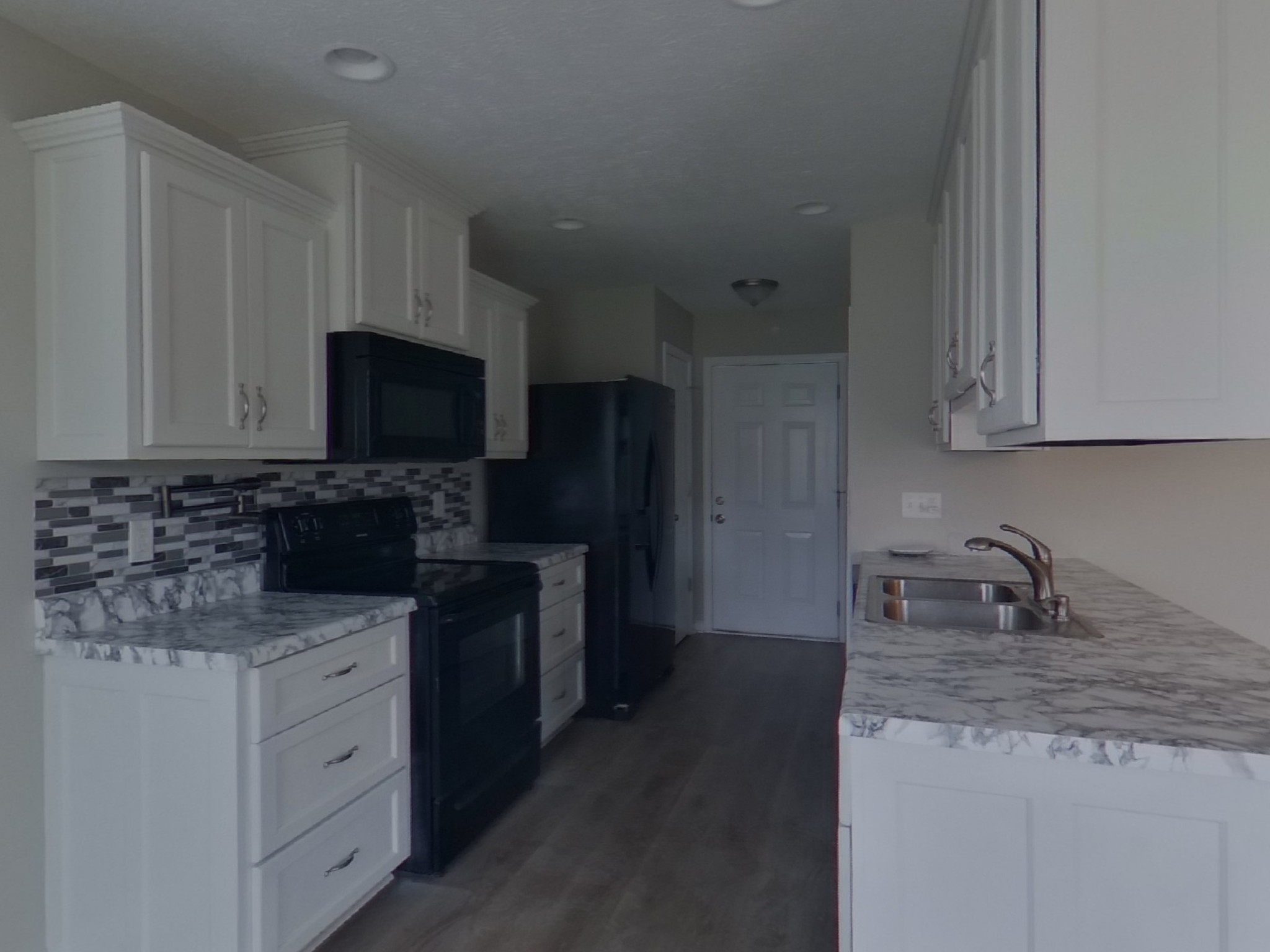 1820 Elizabeth Ln Property Photo 5