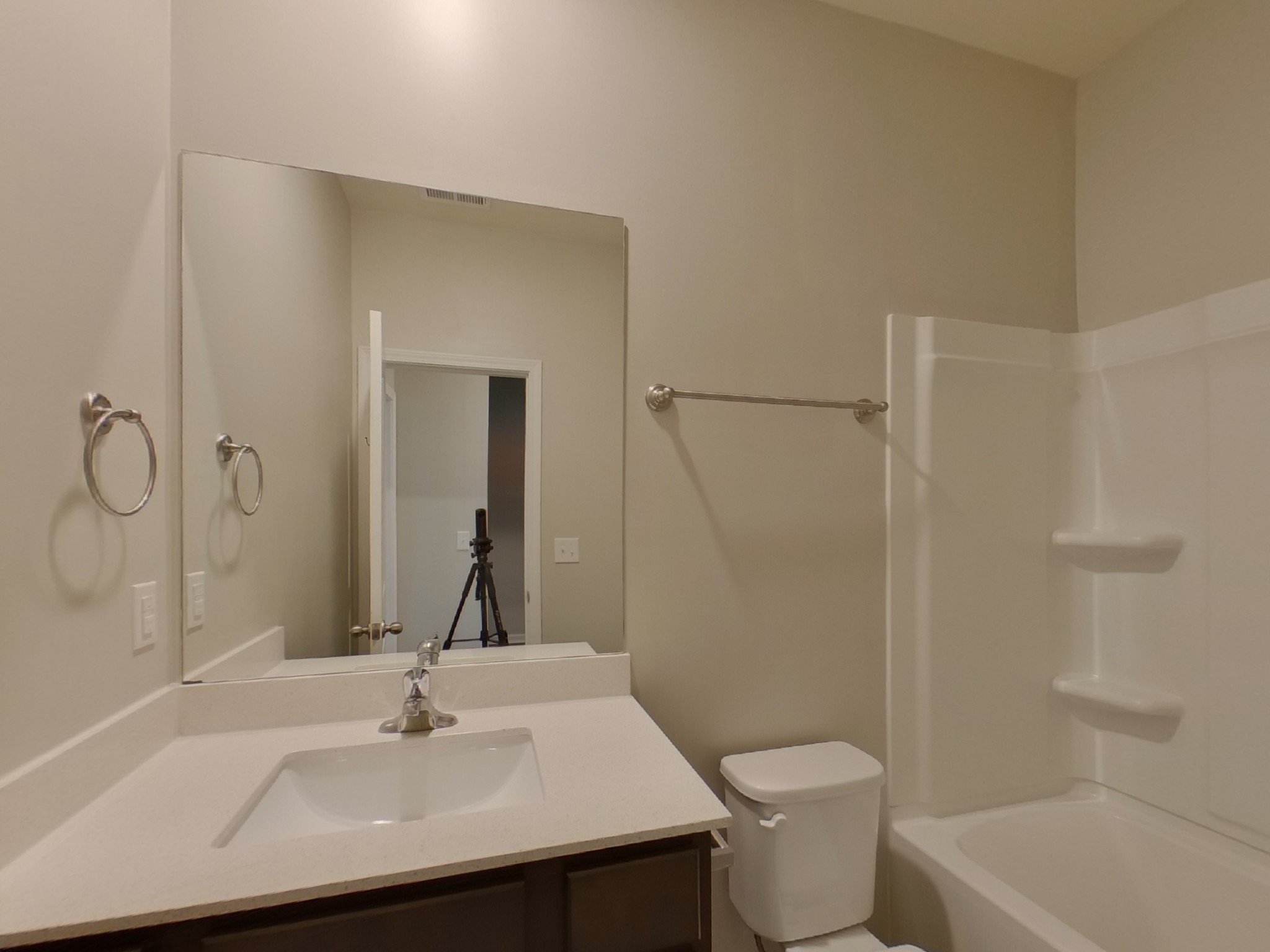 2927 Beeswax St Property Photo 11