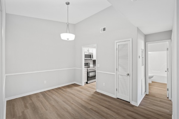 200 Brooke Castle Dr Property Photo 2