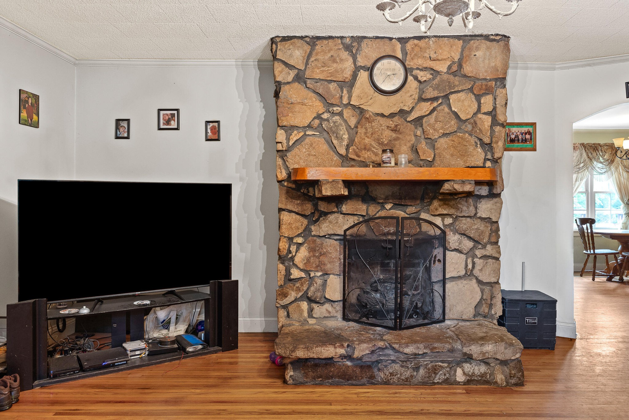 640 3rd Street Property Photo 6