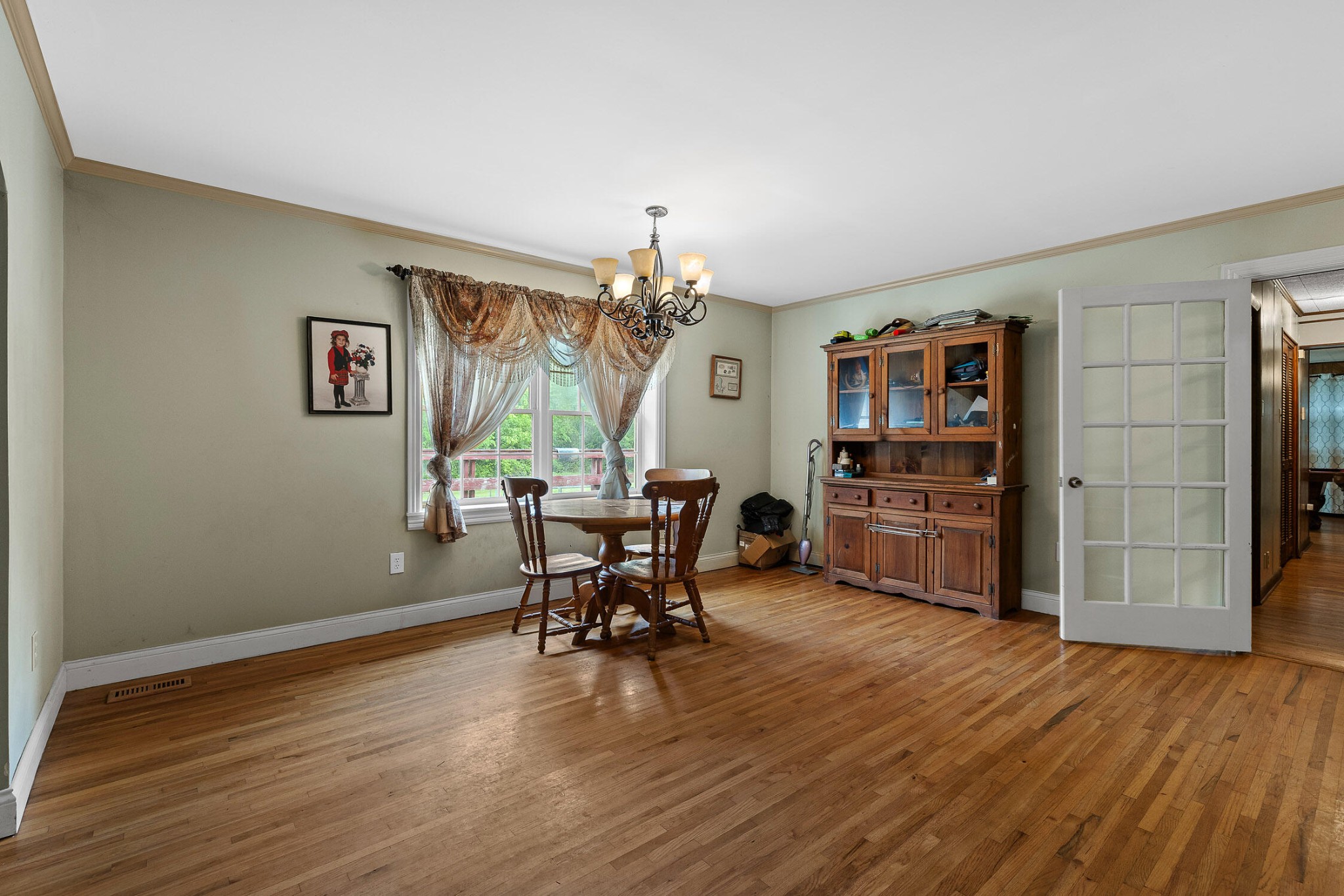 640 3rd Street Property Photo 7
