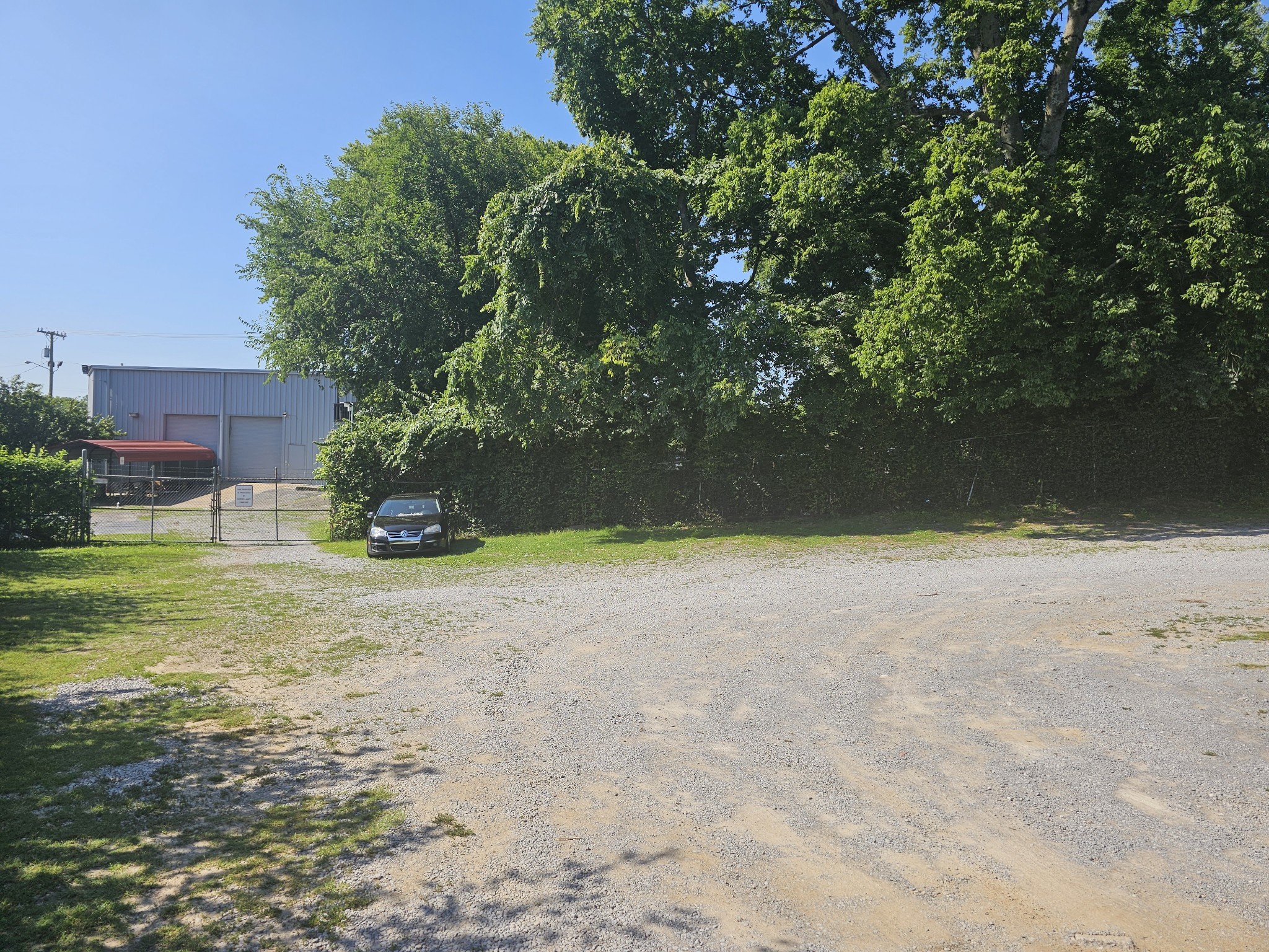 404 Wingrove St Property Photo 12