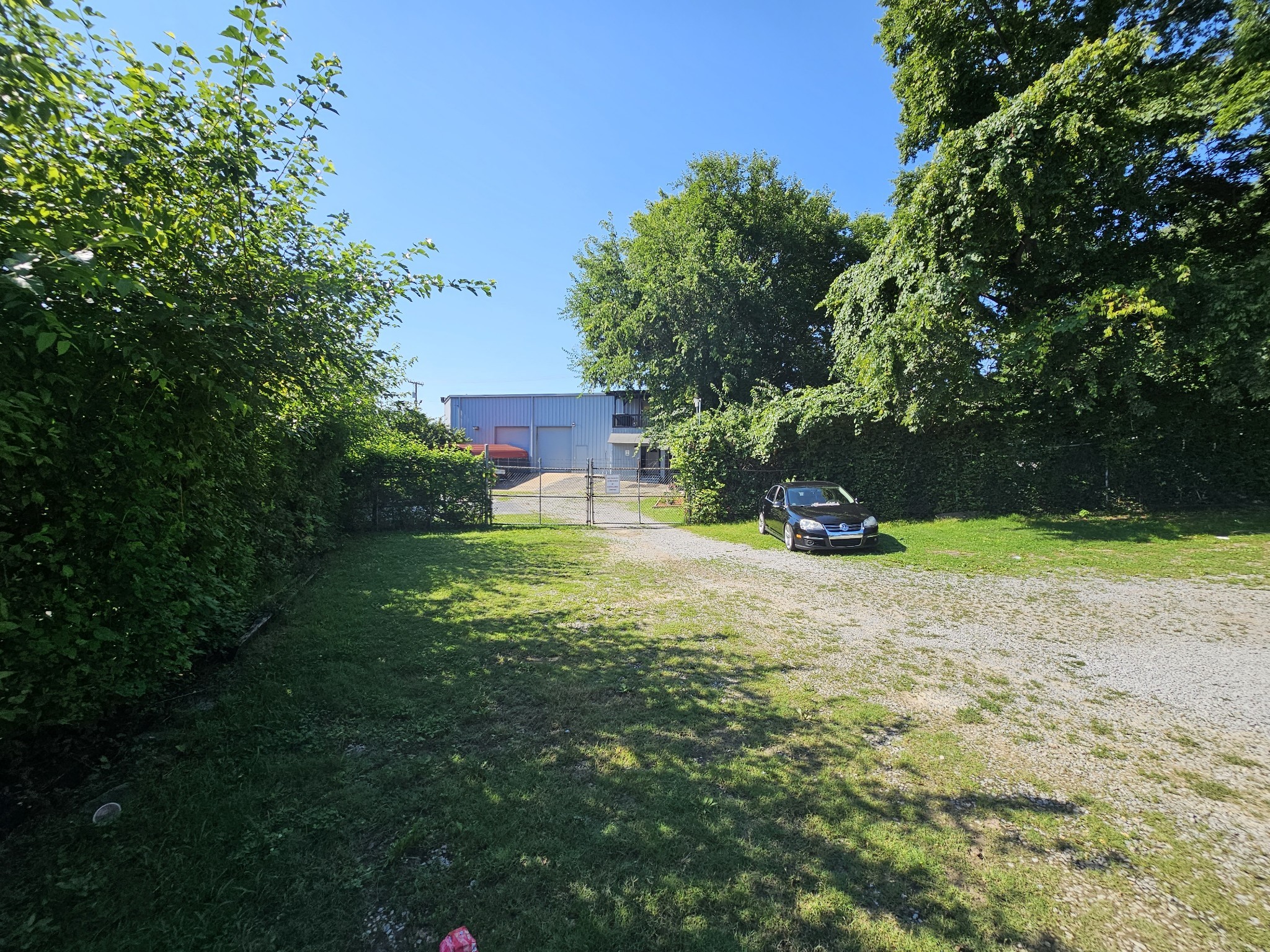 404 Wingrove St Property Photo 13