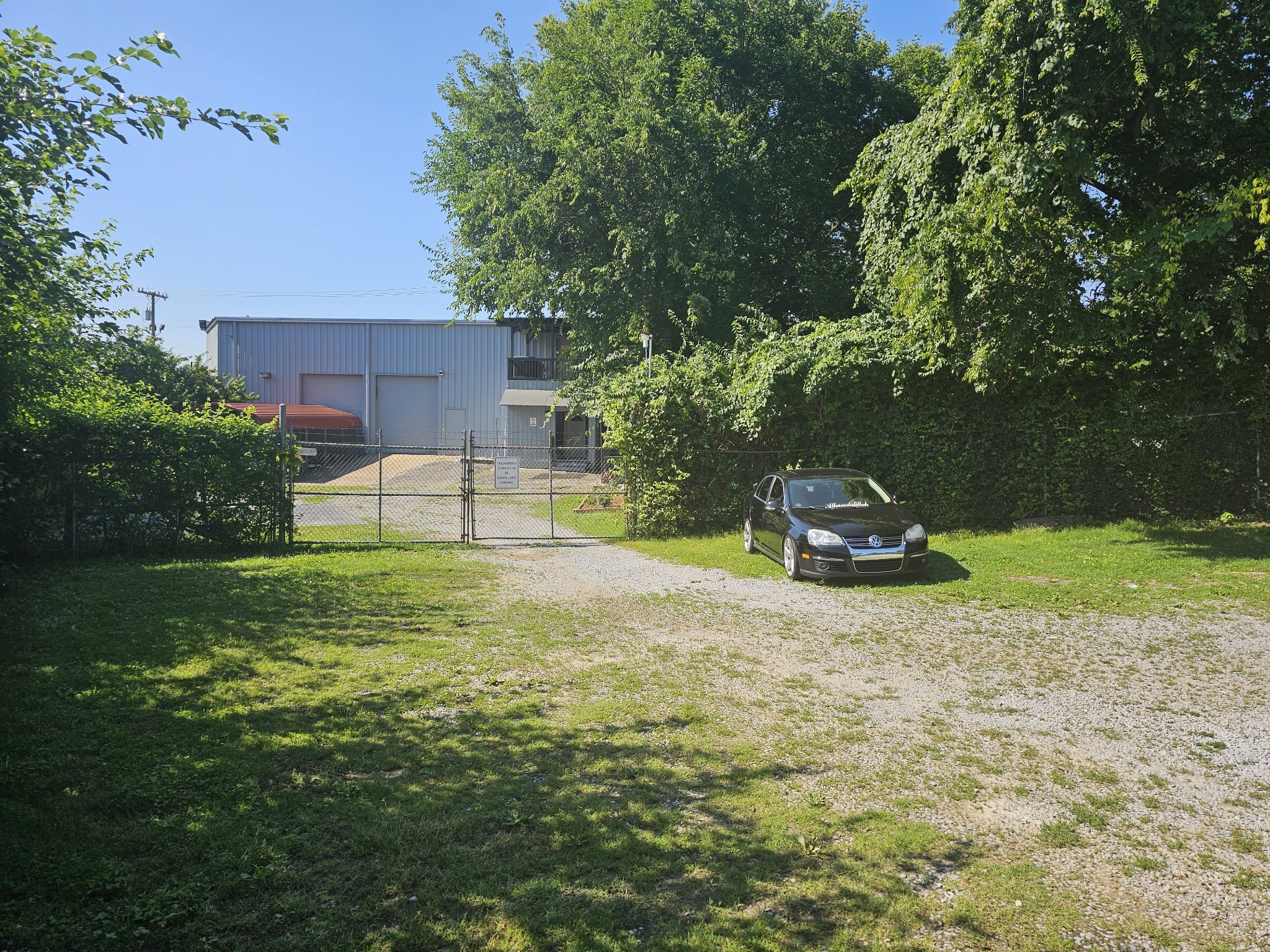 404 Wingrove St Property Photo 14