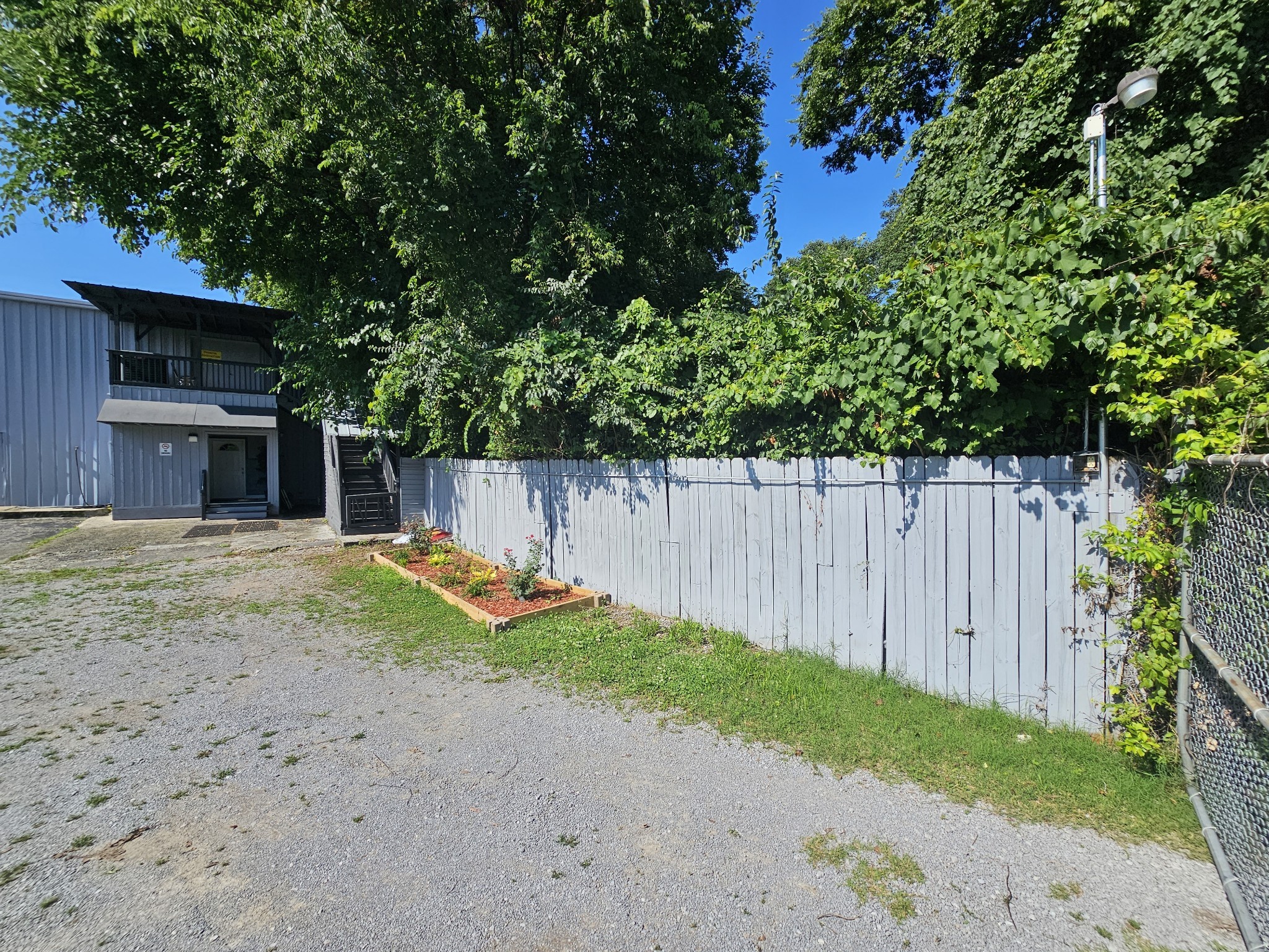 404 Wingrove St Property Photo 19