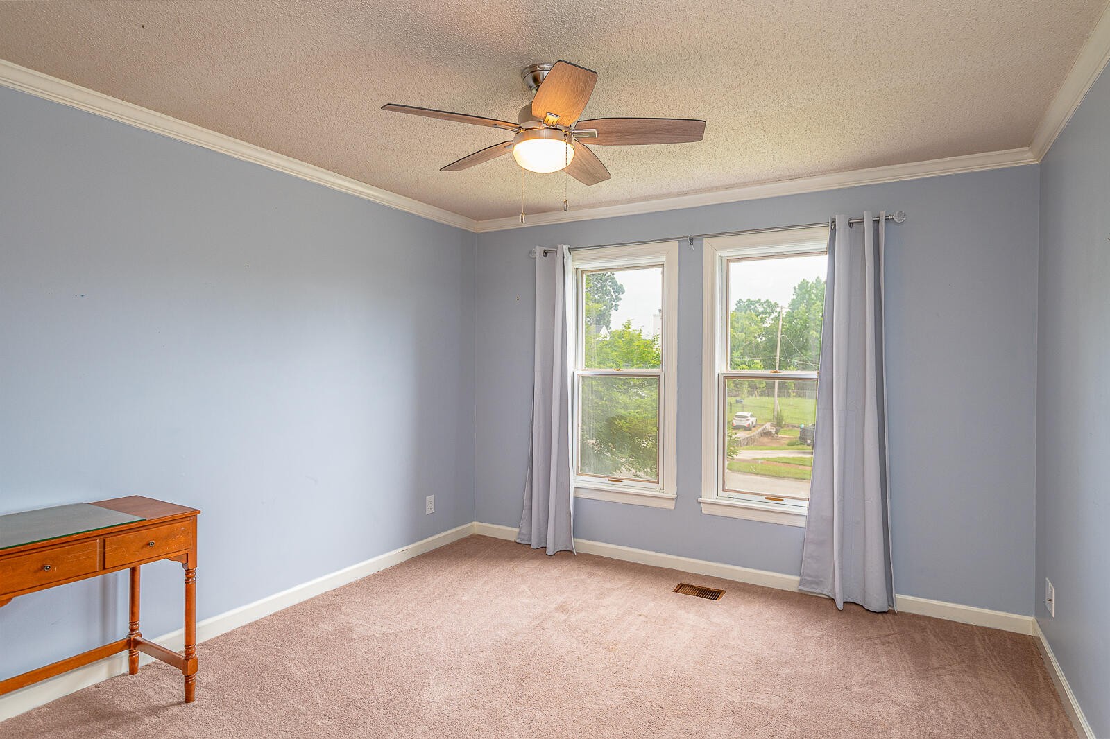 204 Brookwood Drive Property Photo 29