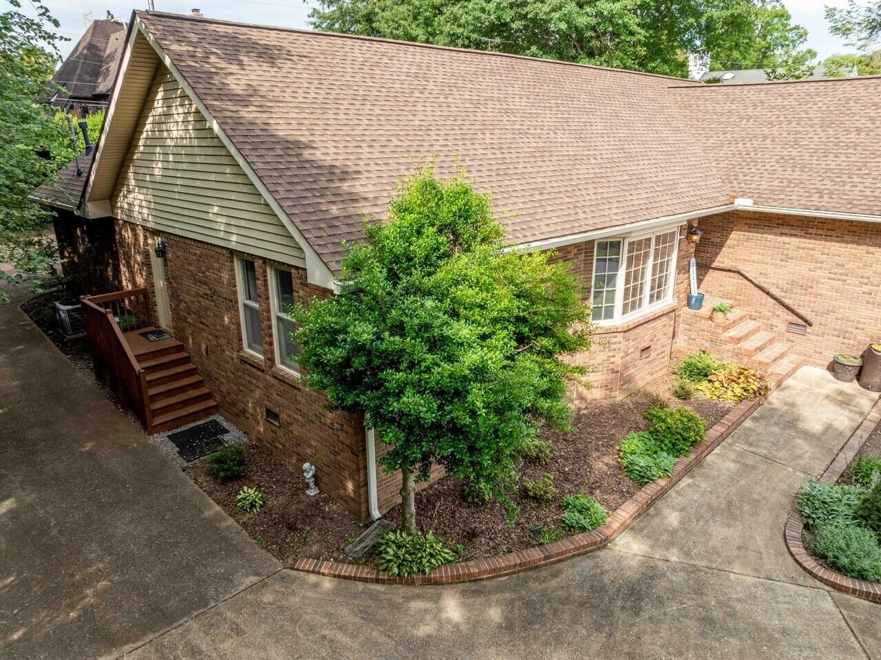 204 Brookwood Drive Property Photo 52