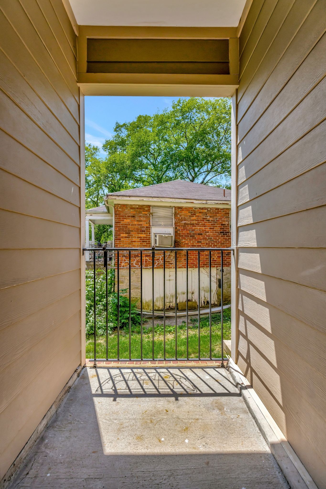 3122 Long Blvd Property Photo 17