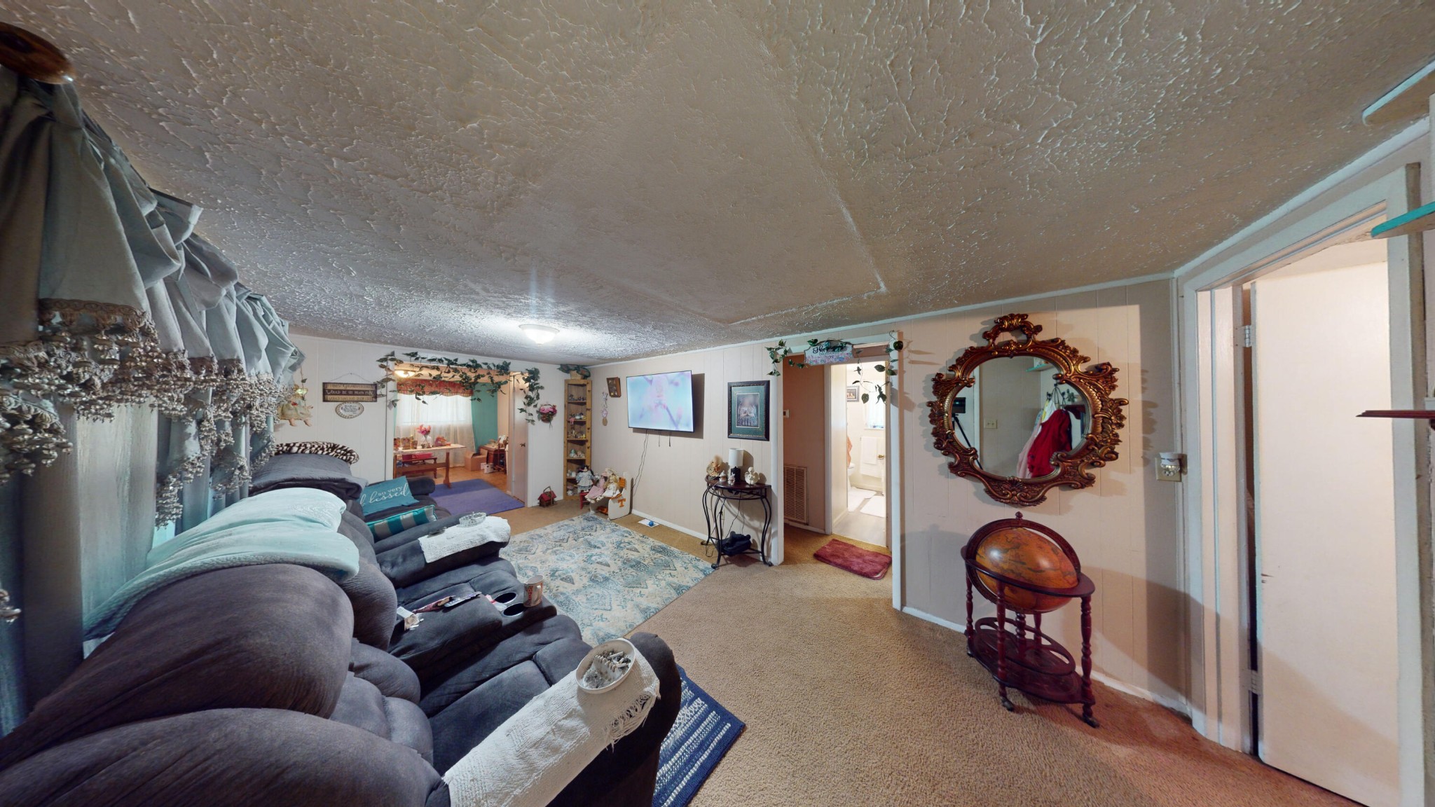 255 Burnett Street Property Photo 3