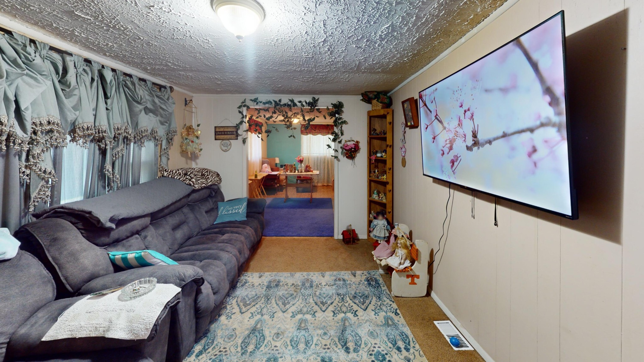 255 Burnett Street Property Photo 4