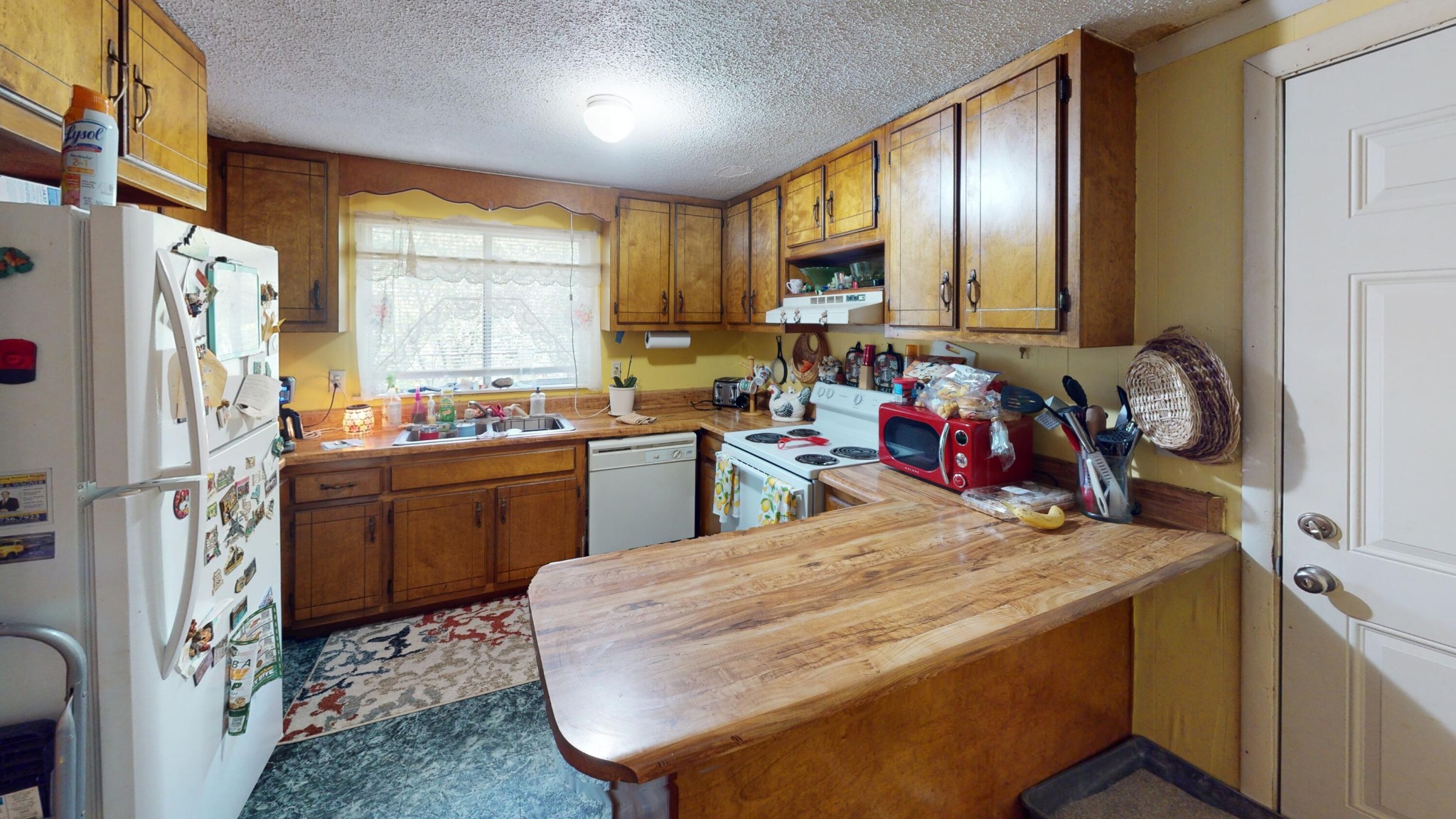 255 Burnett Street Property Photo 7