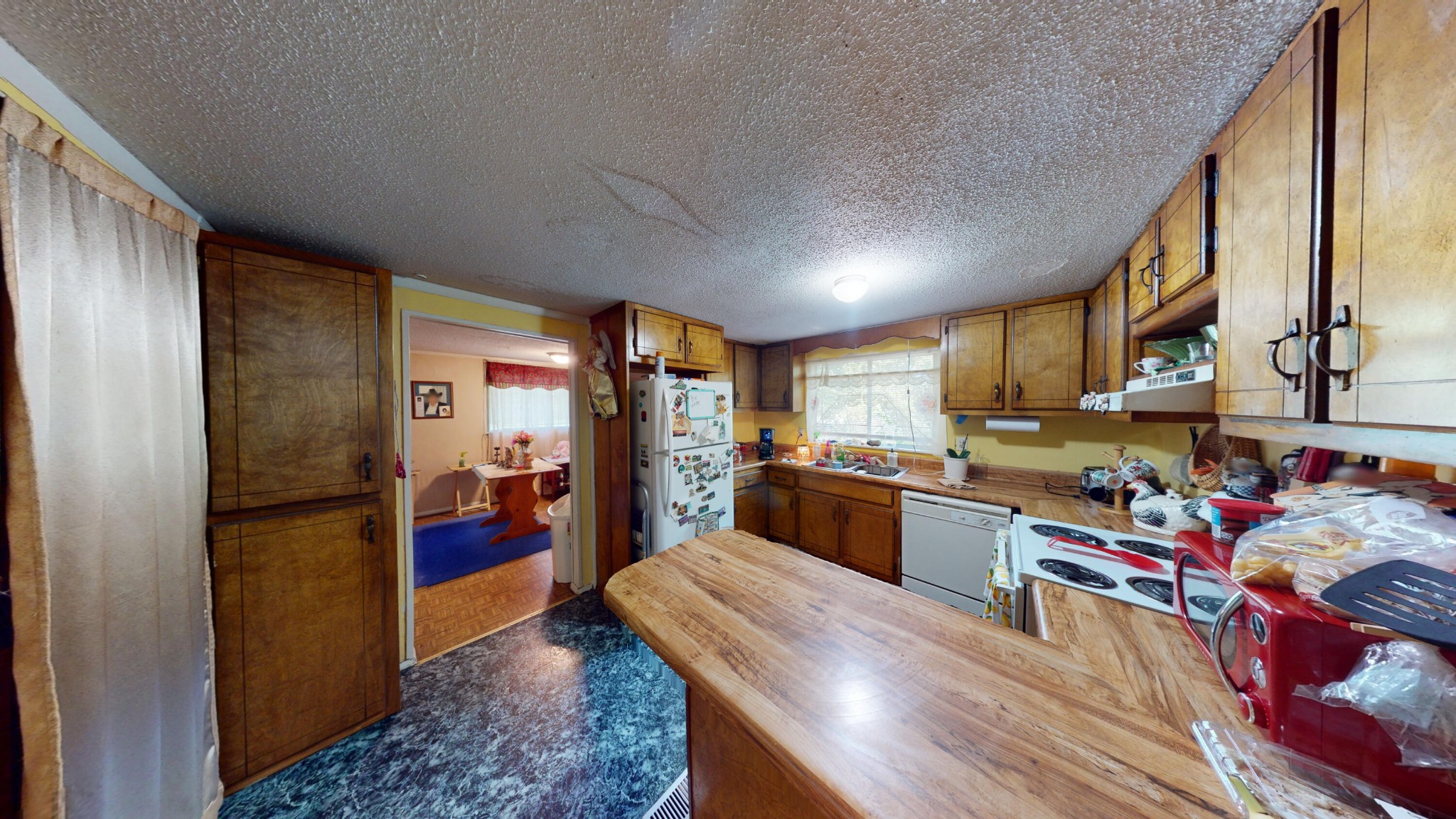 255 Burnett Street Property Photo 8