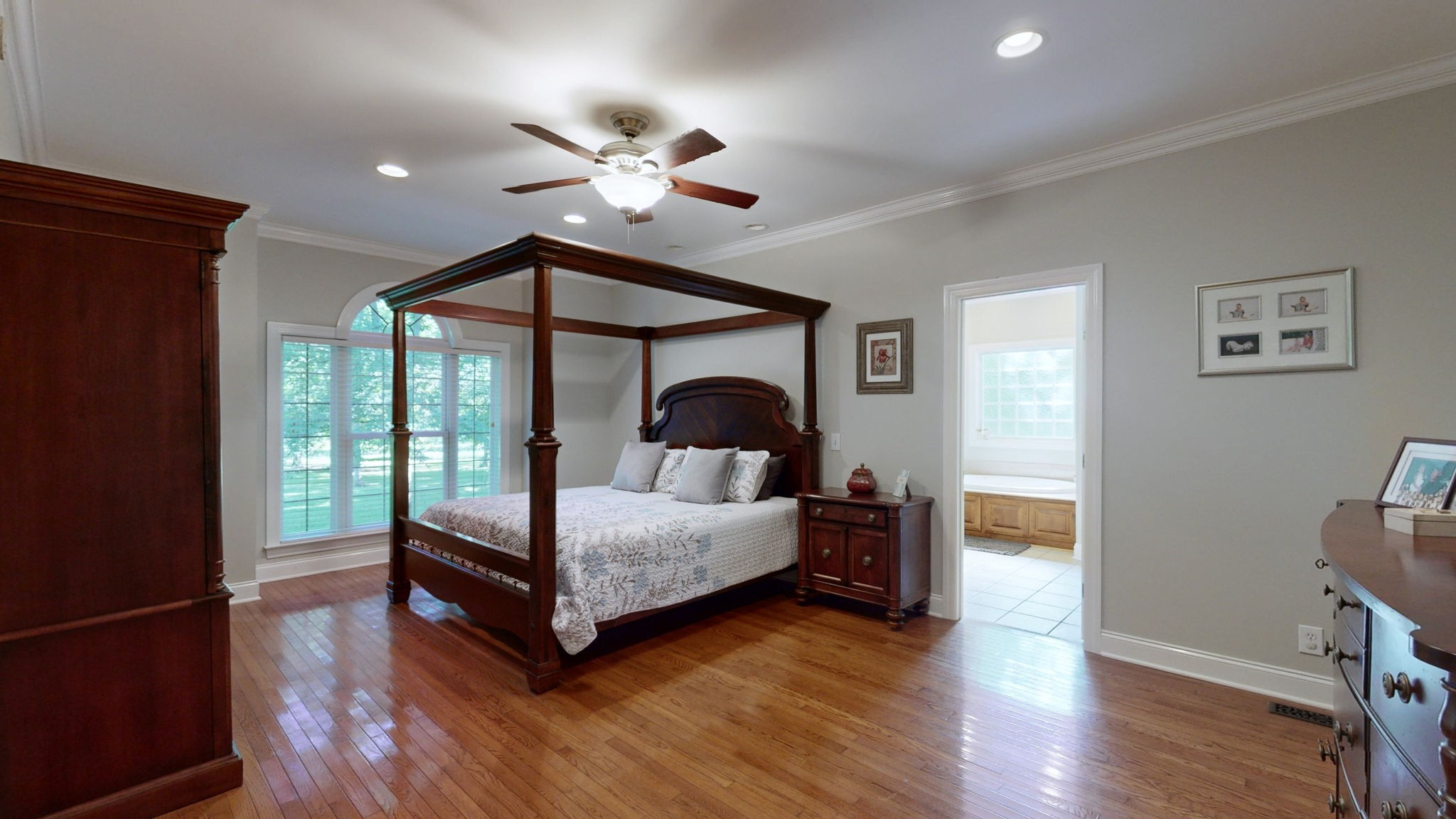 2731 Midland Rd Property Photo 4