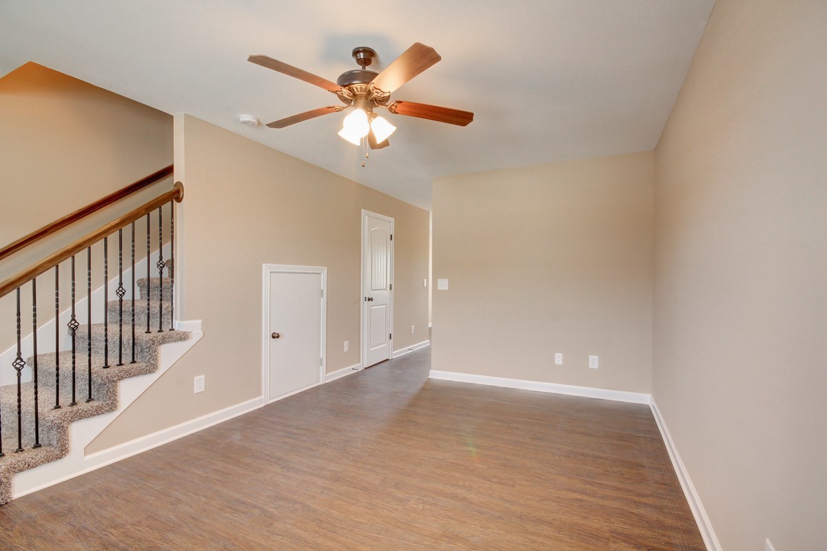 2501 Rollow Lane D Property Photo 2