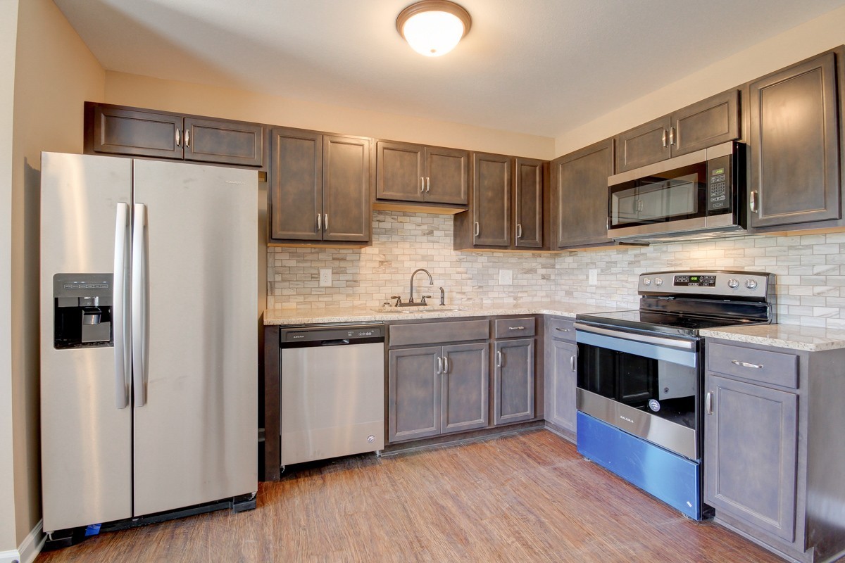 2501 Rollow Lane D Property Photo 4