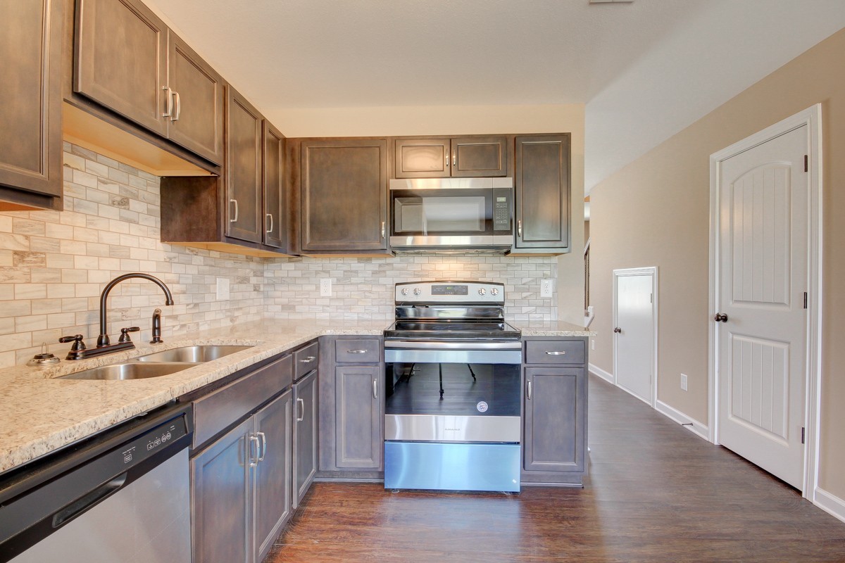 2501 Rollow Lane D Property Photo 5