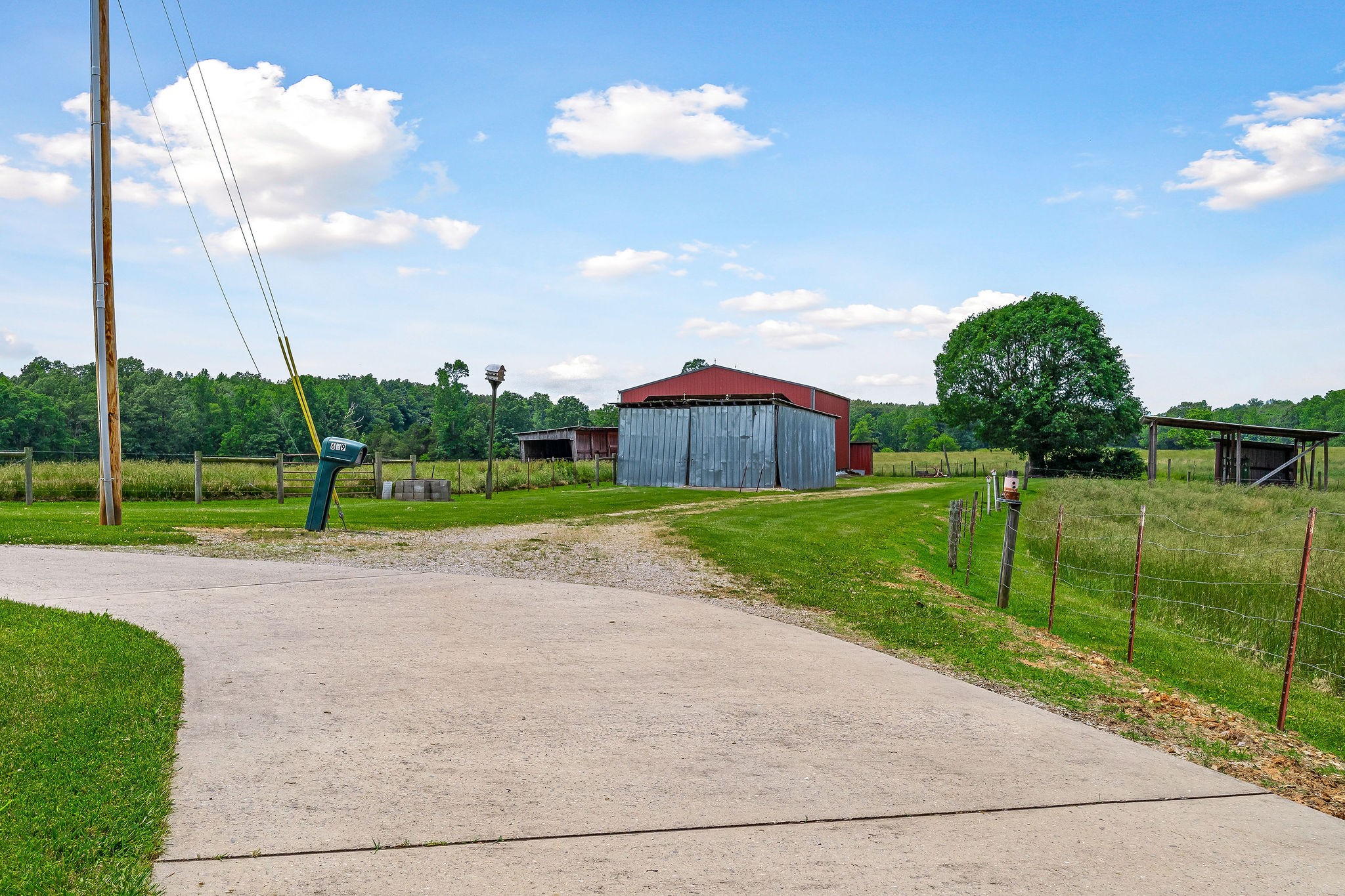 629 Westgate Rd Property Photo 15