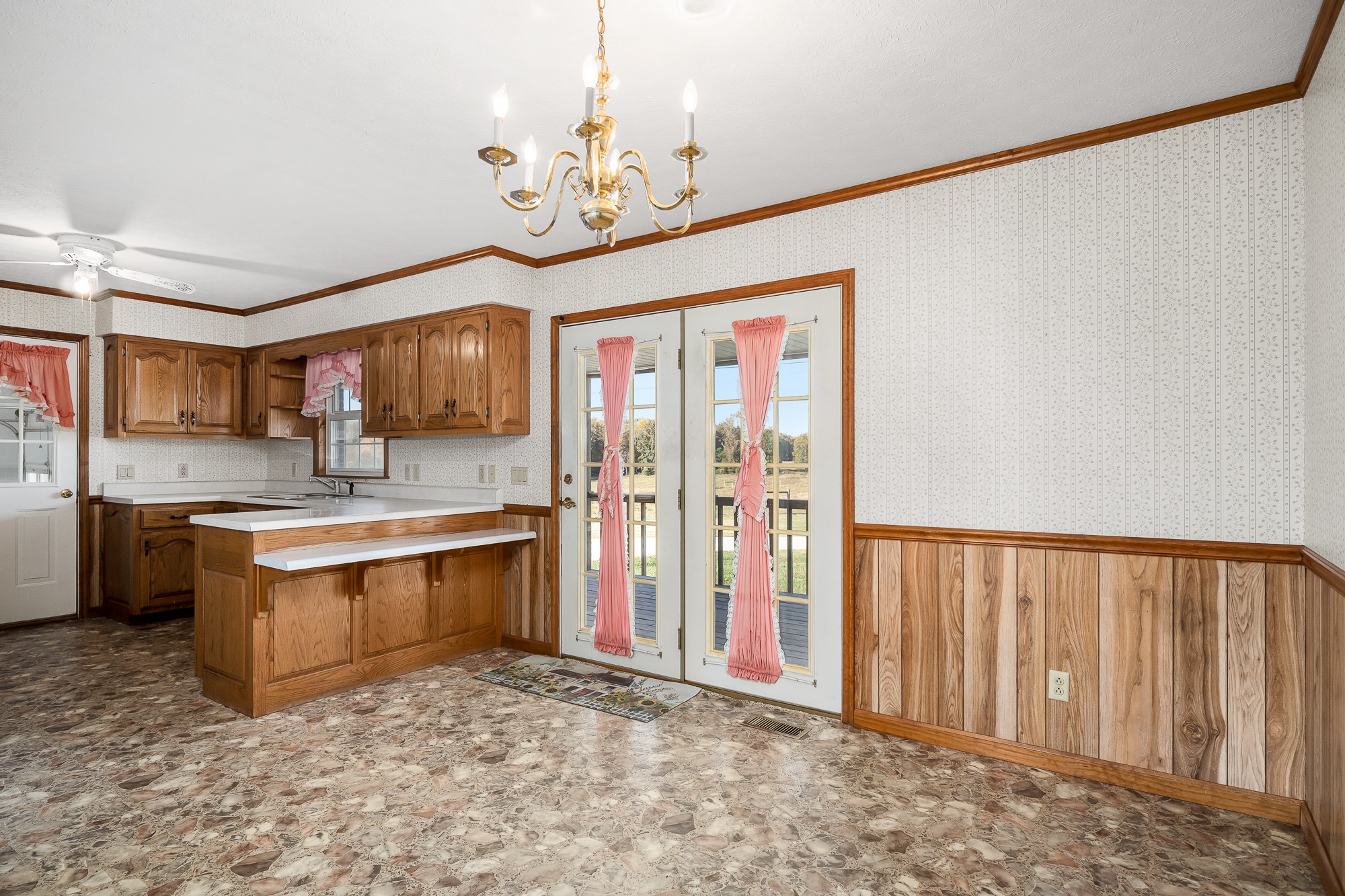 629 Westgate Rd Property Photo 42