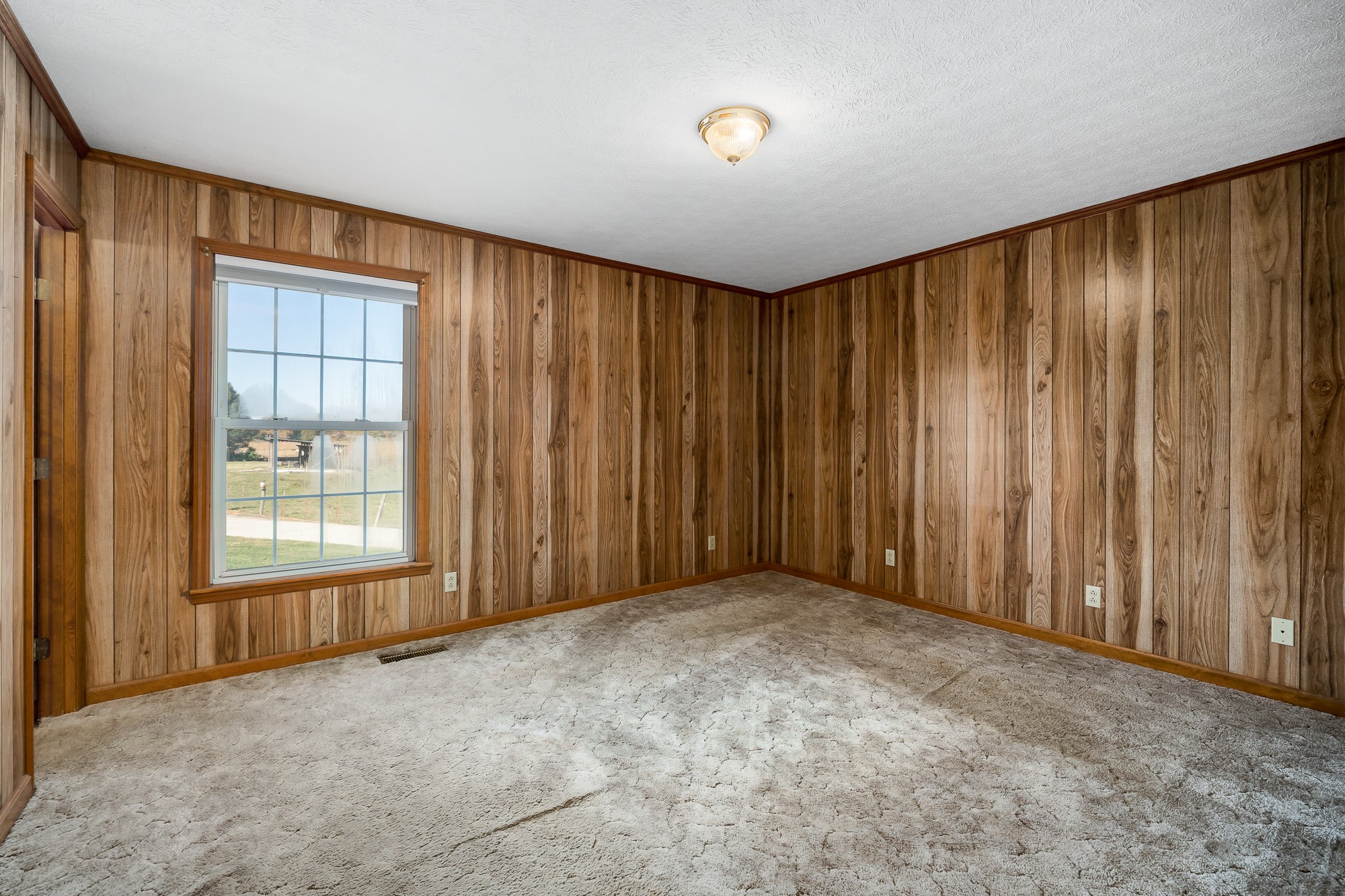 629 Westgate Rd Property Photo 52