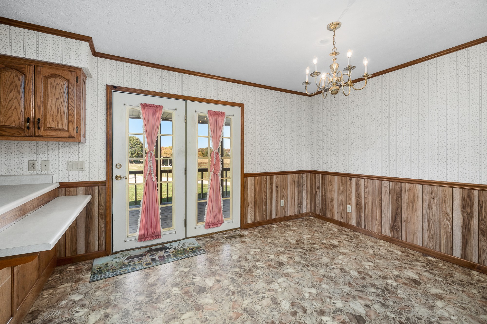 629 Westgate Rd Property Photo 57