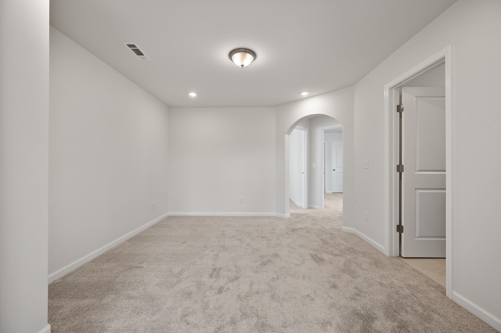 319 Delta Way Property Photo 6