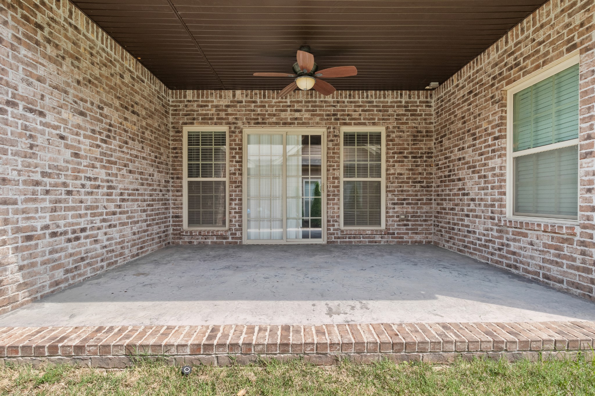 206 Dorchester Cir Property Photo 18