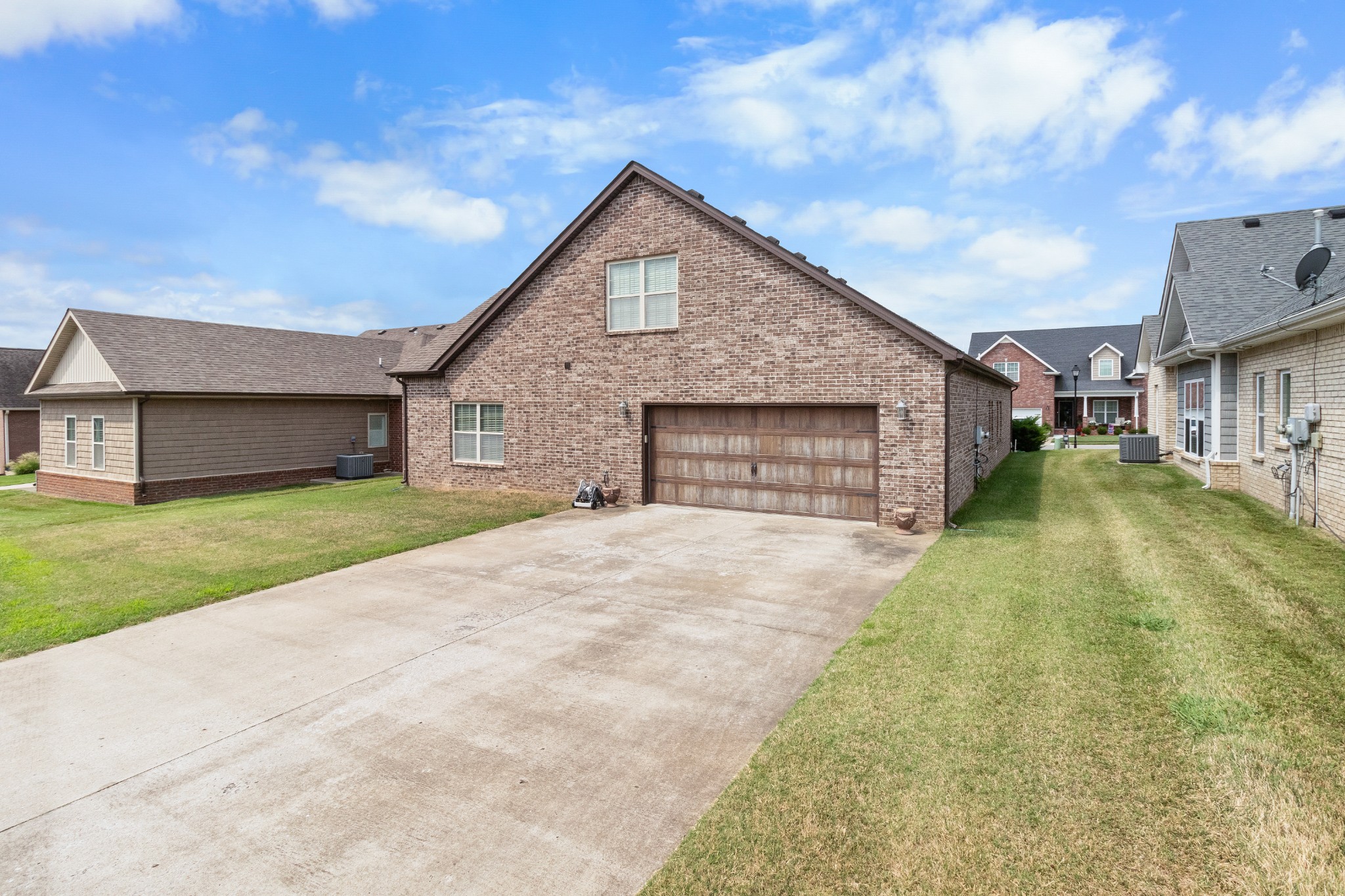 206 Dorchester Cir Property Photo 19