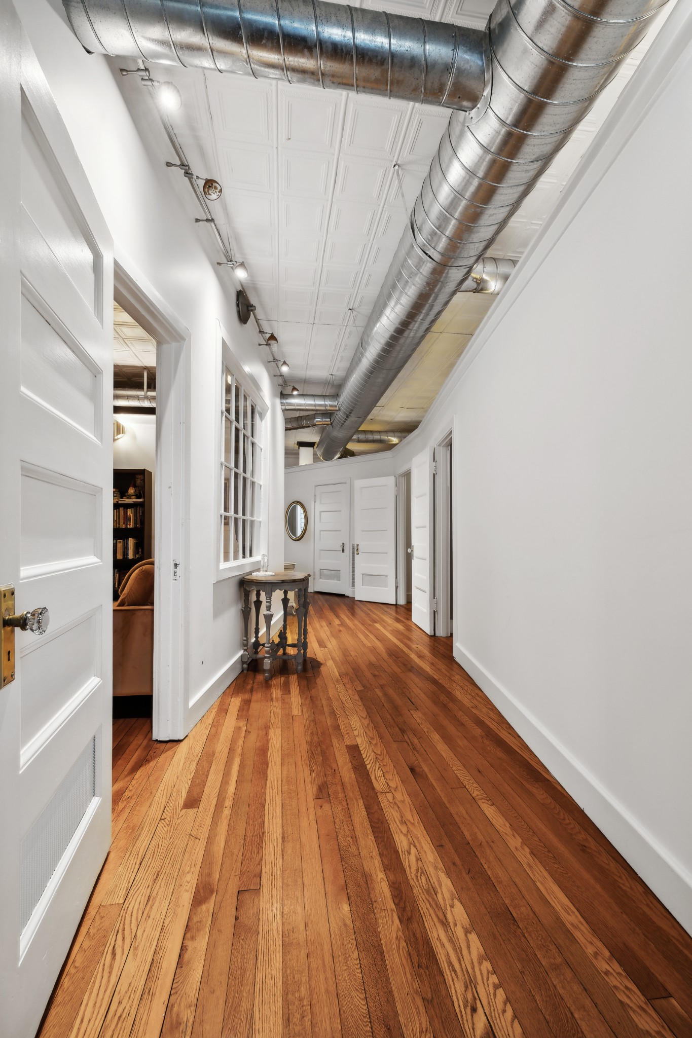 110 Third Ave, W Property Photo 48