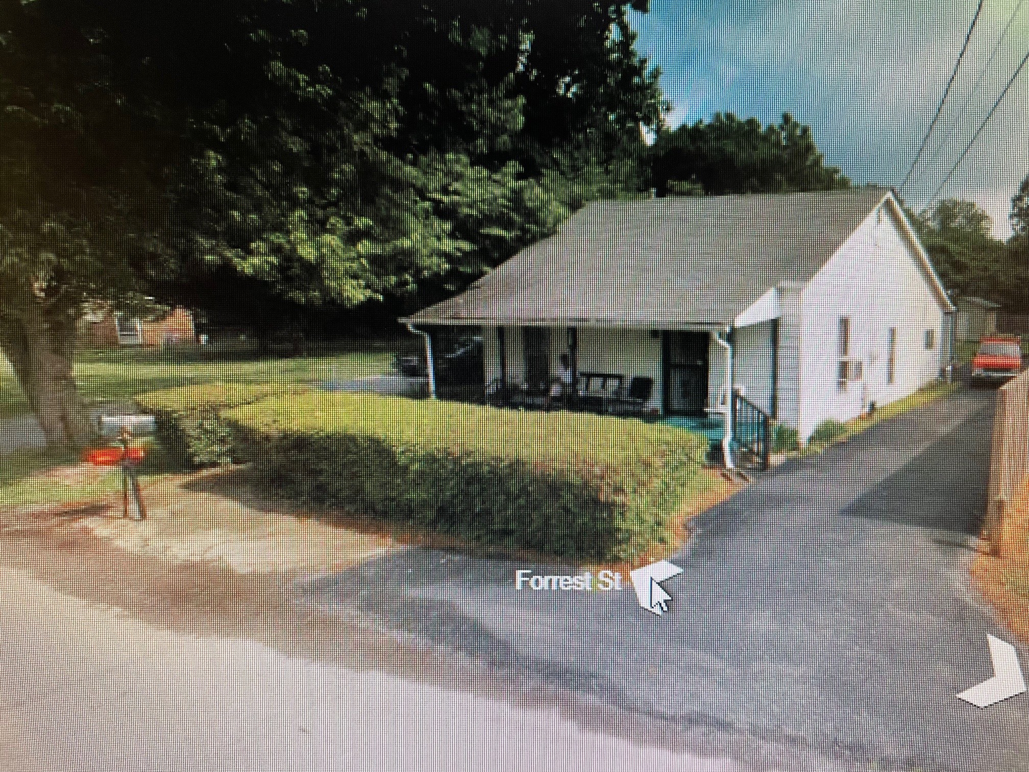 453 Forrest St Property Photo 2