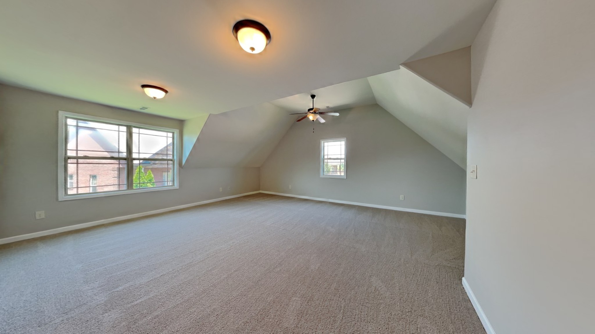 384 Waylon Ct Property Photo 20