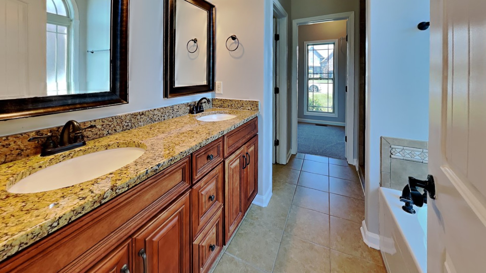 384 Waylon Ct Property Photo 23