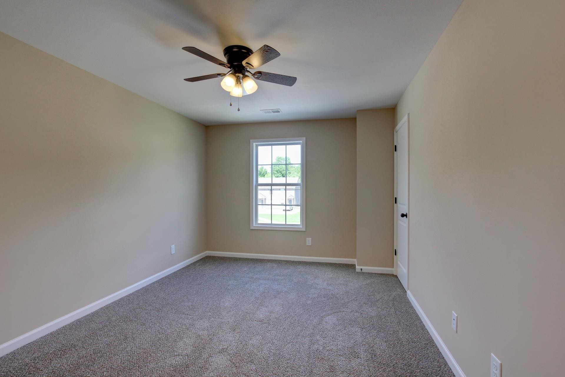 1222 Ashridge Drive Unit 2 Property Photo 9