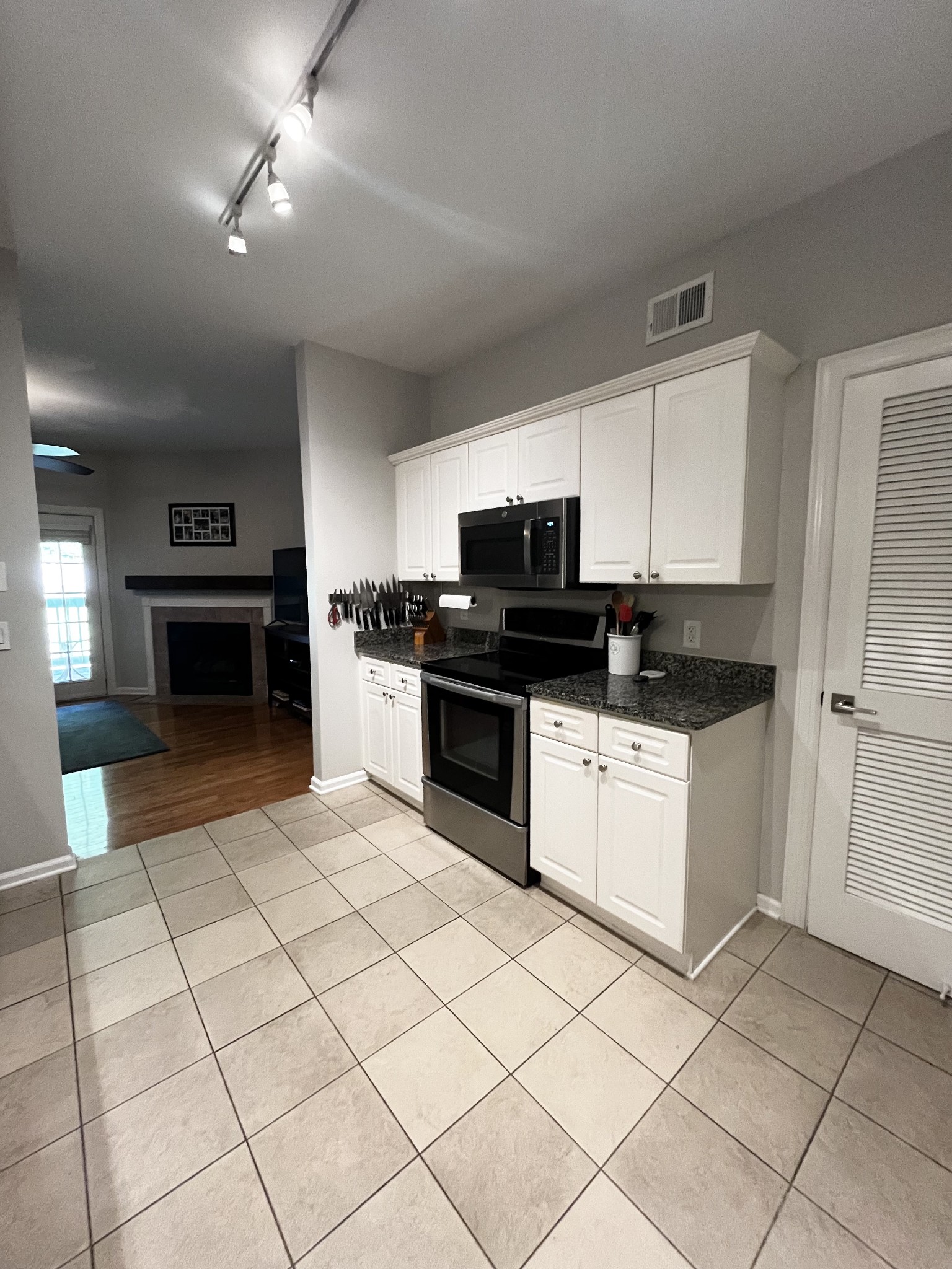 6820 Highway 70, S Property Photo 14