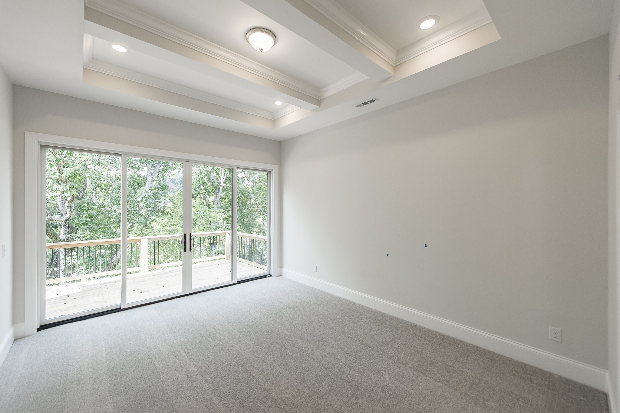 304 Lohman Road Property Photo 16