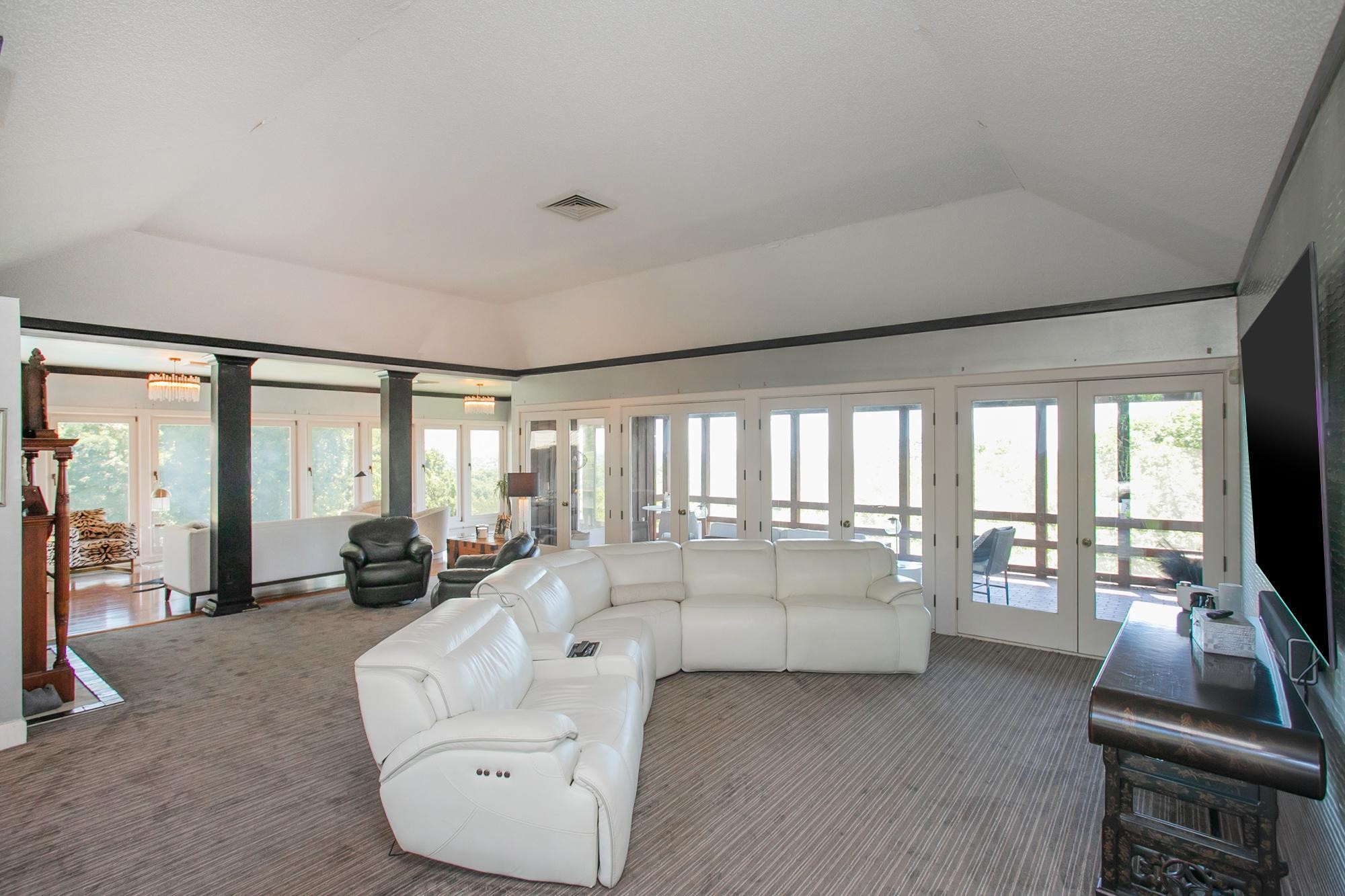 5495 Brick Church Pike Property Photo 8