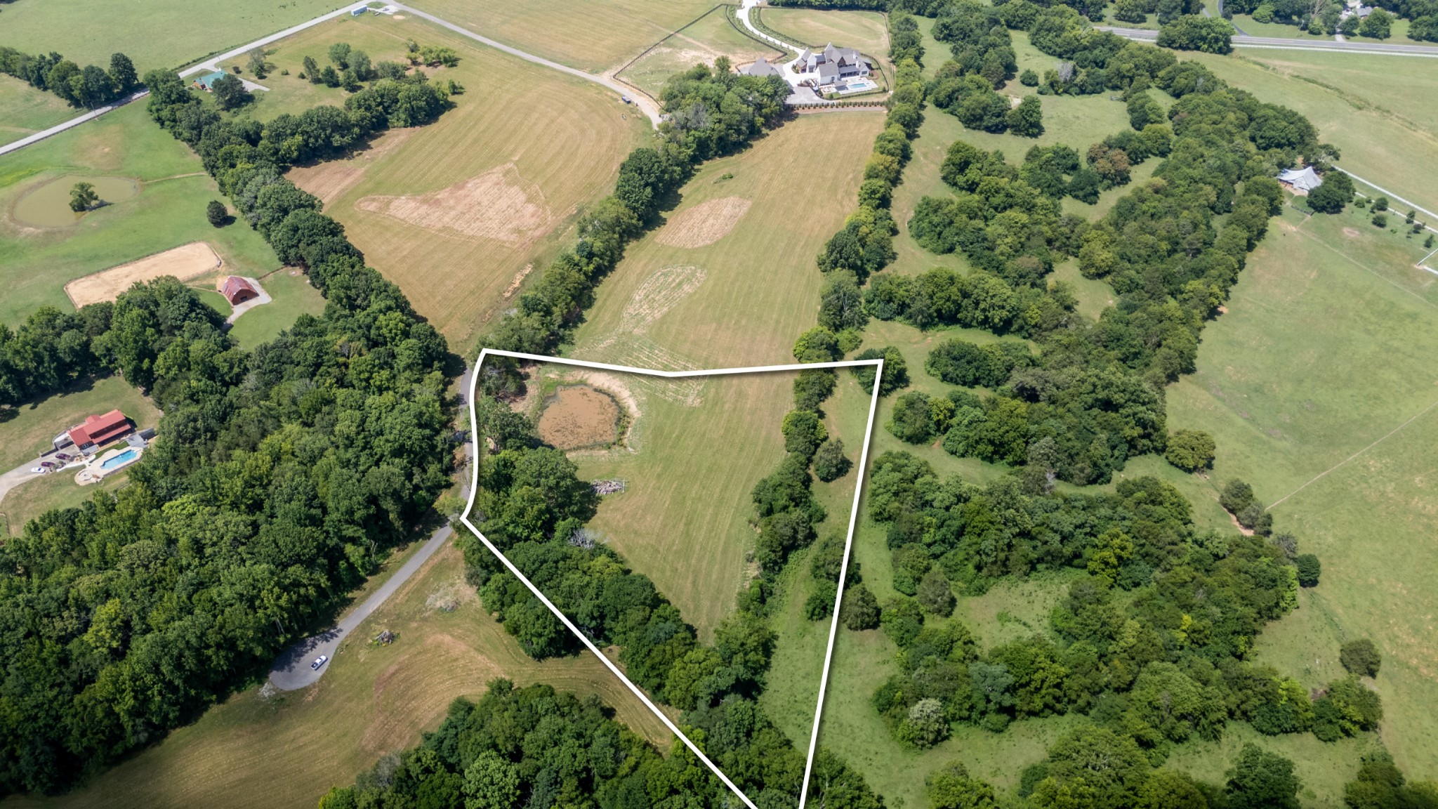 9023 Possum Trot Trail Property Photo 1