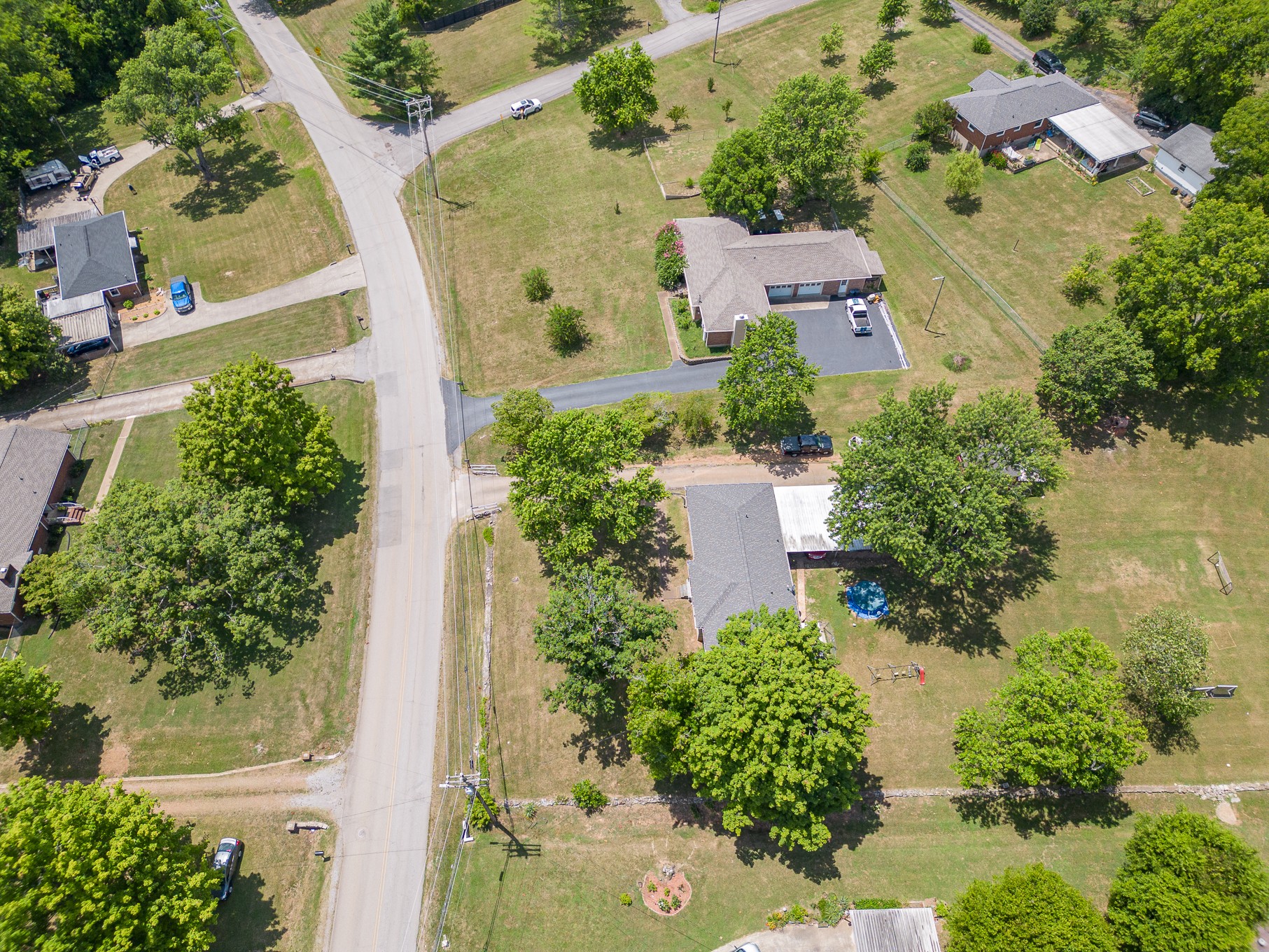 1325 Bellshire Dr Property Photo 10