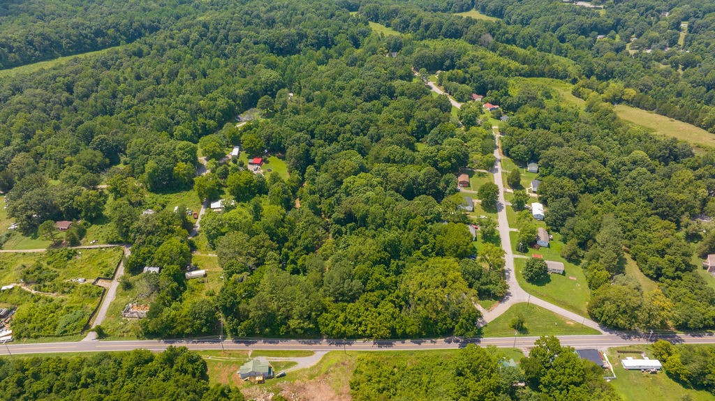 1560 River Rd Property Photo 6