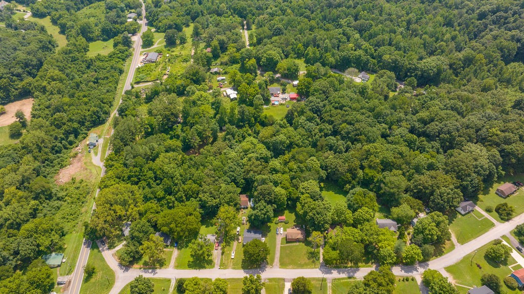 1560 River Rd Property Photo 15