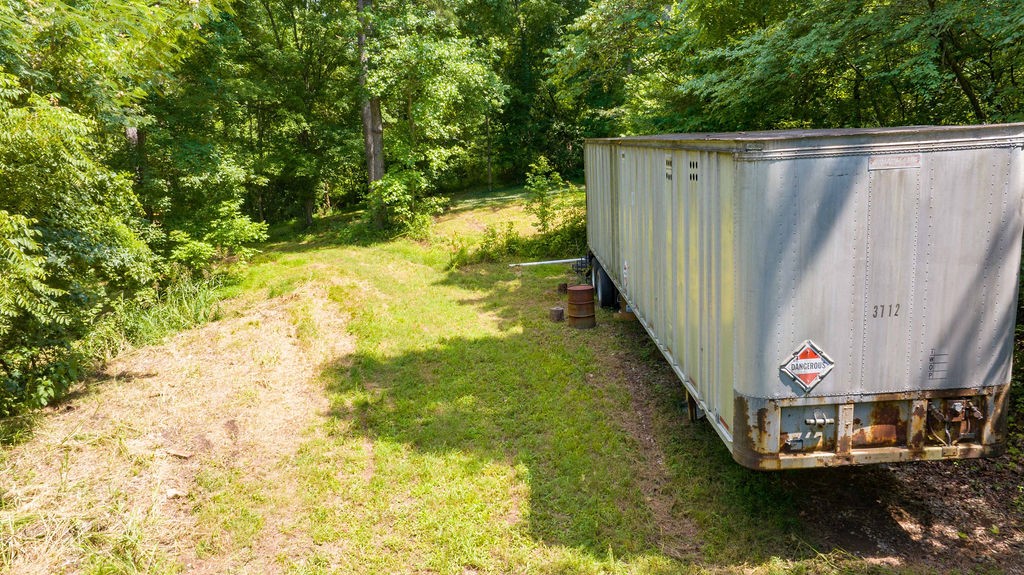 1560 River Rd Property Photo 29