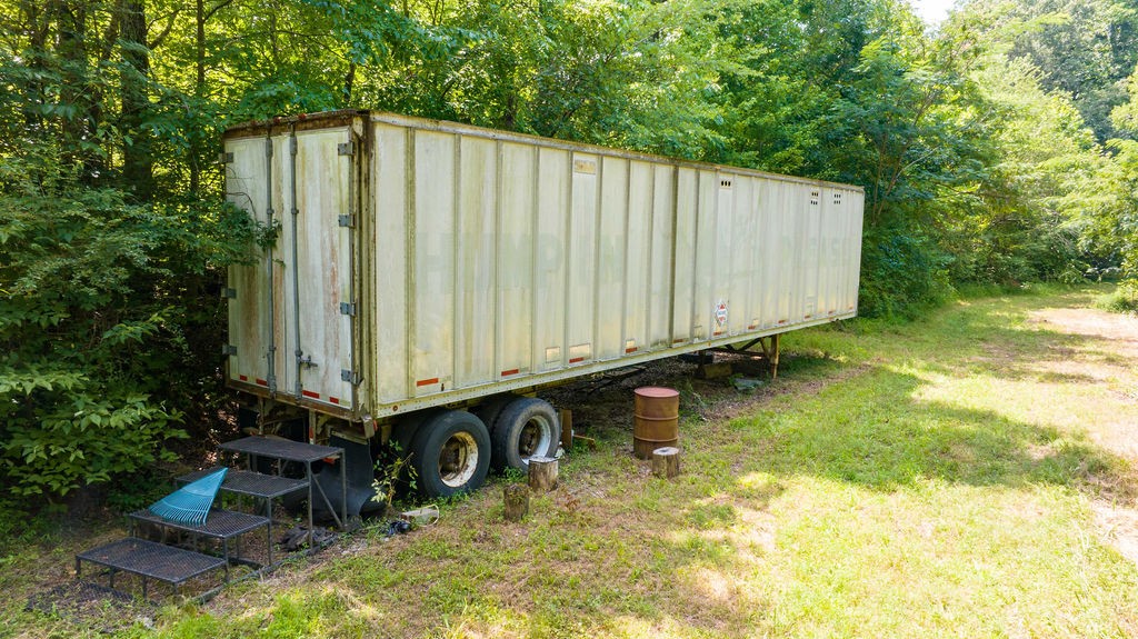 1560 River Rd Property Photo 32