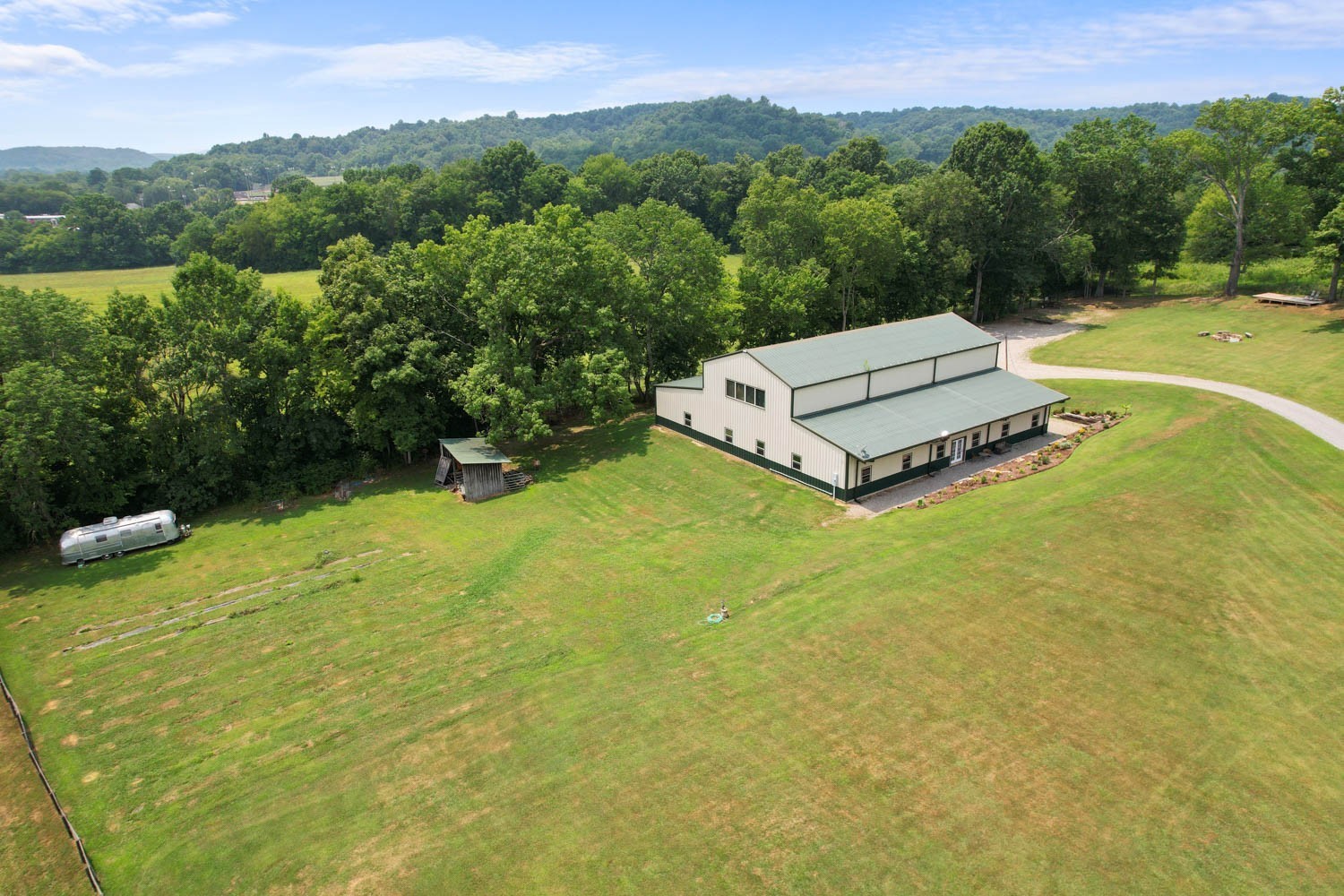 5313 Crown Dr Property Photo 4